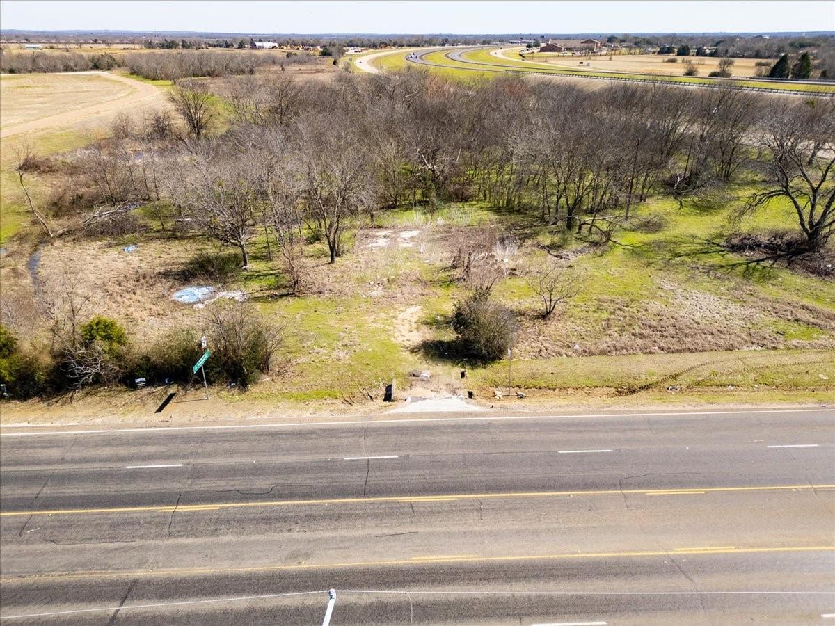 main property photo 10