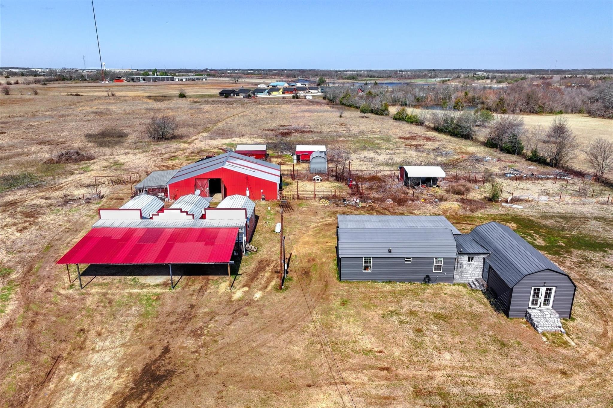 main property photo 37