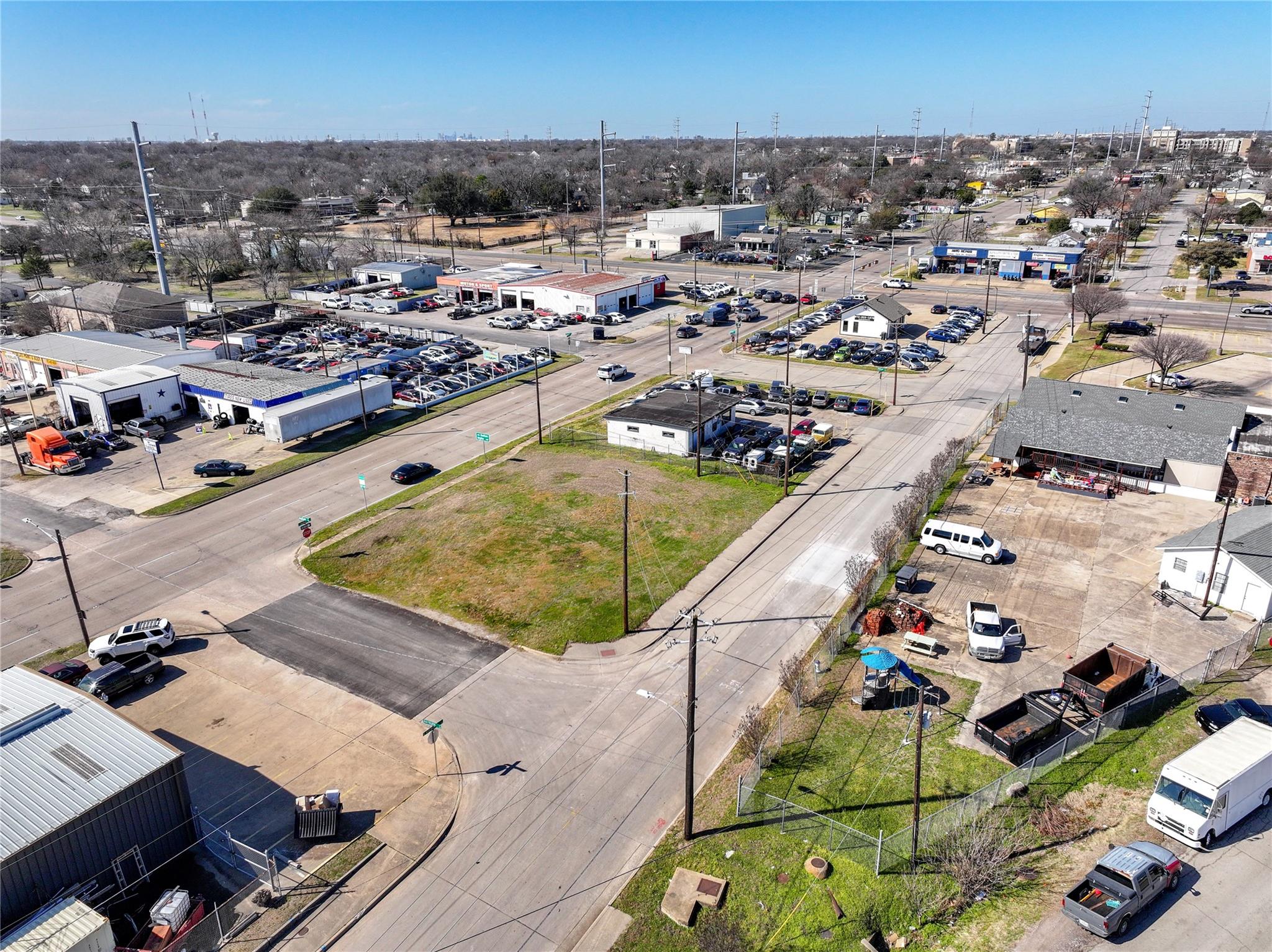 main property photo 10