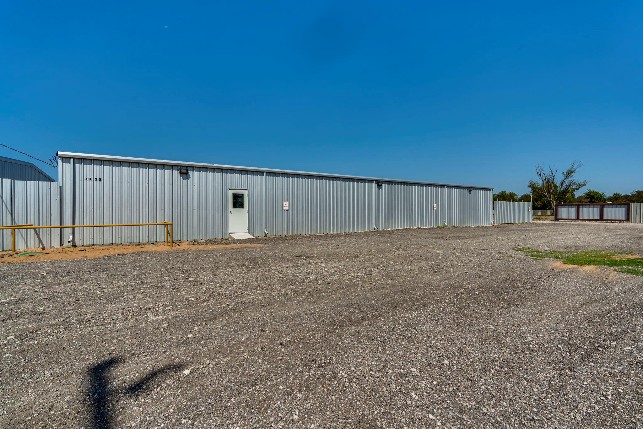 main property photo 23