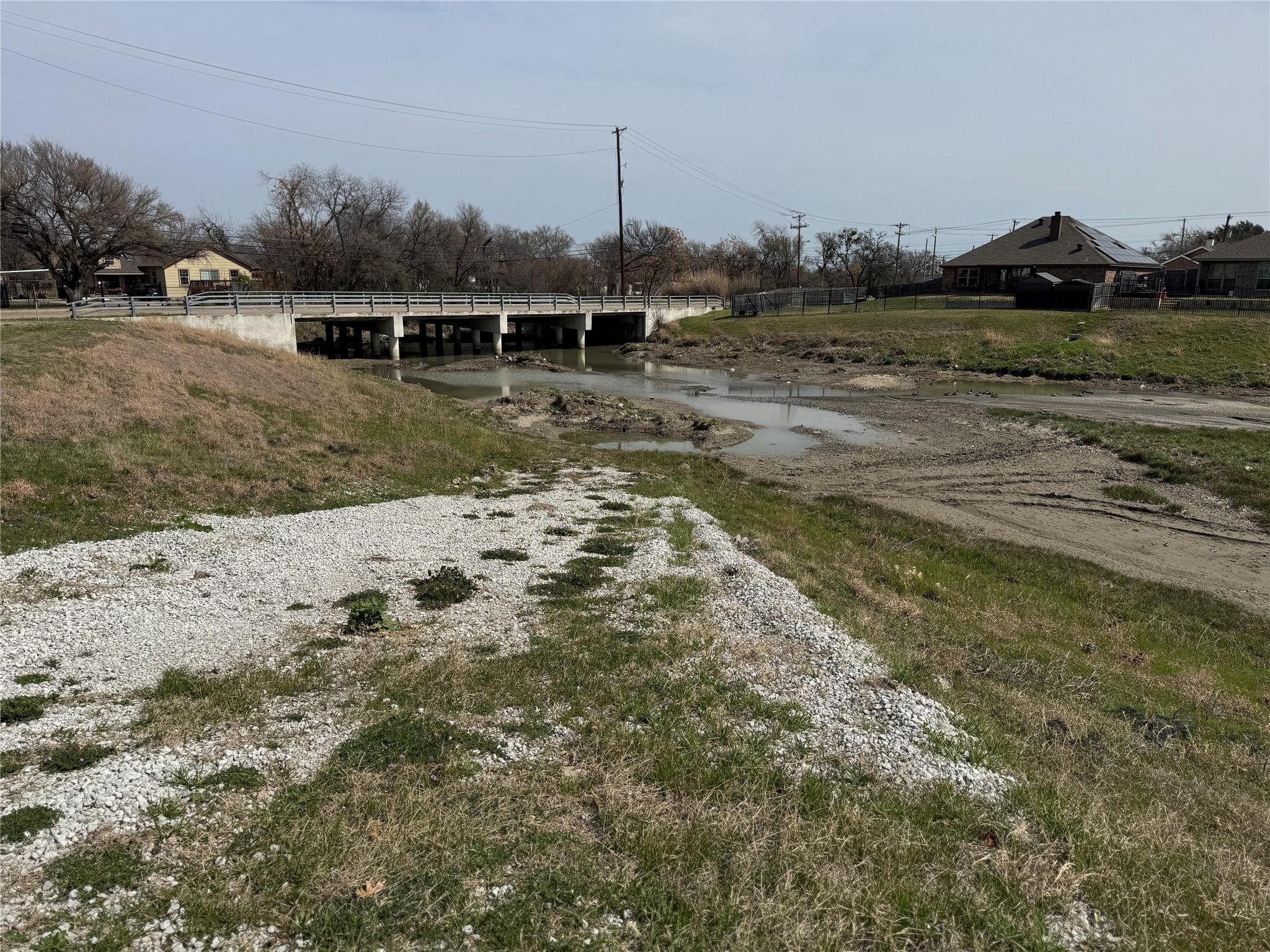 main property photo 12