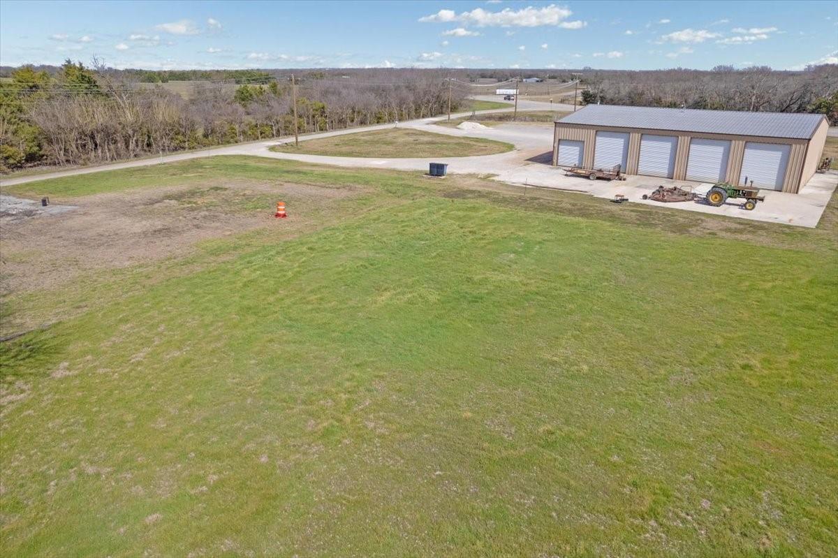 main property photo 15