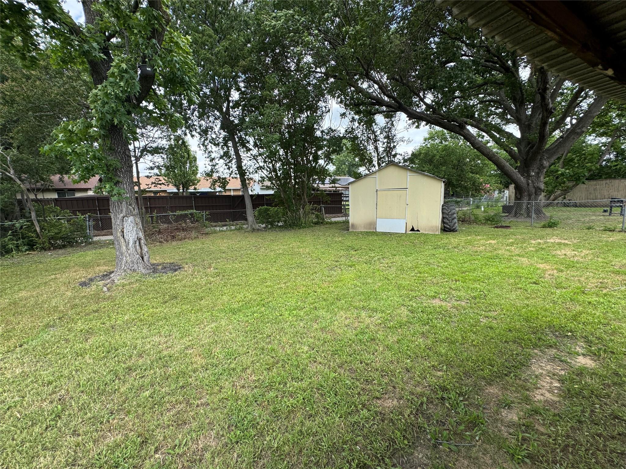 property viewer photo 3