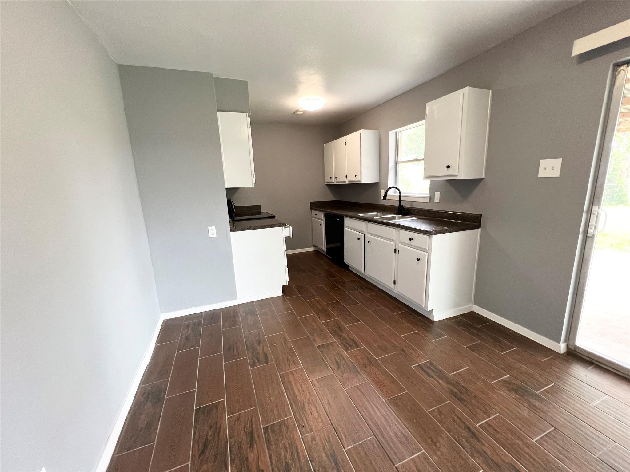 property viewer photo 4