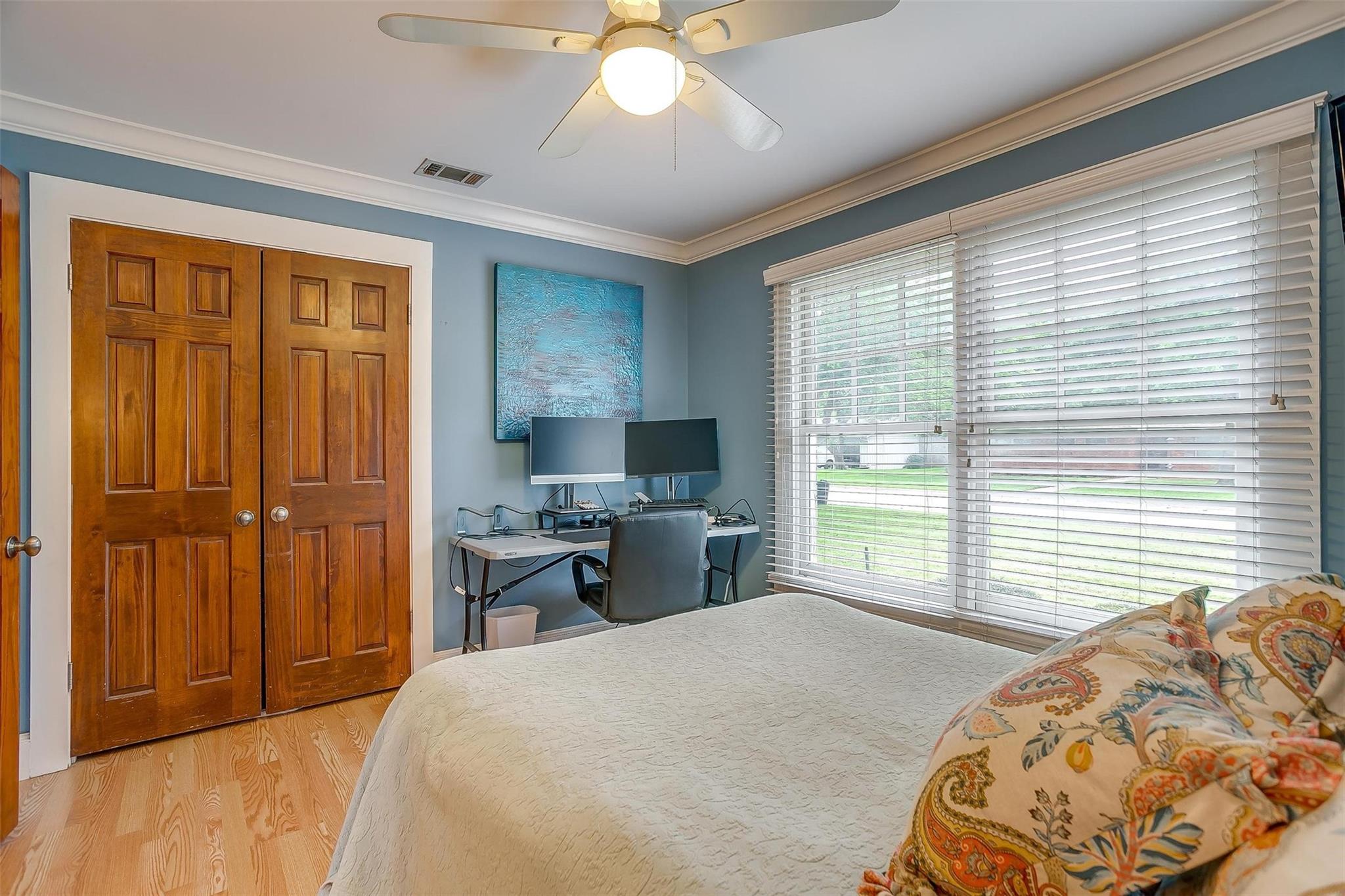property viewer photo 18