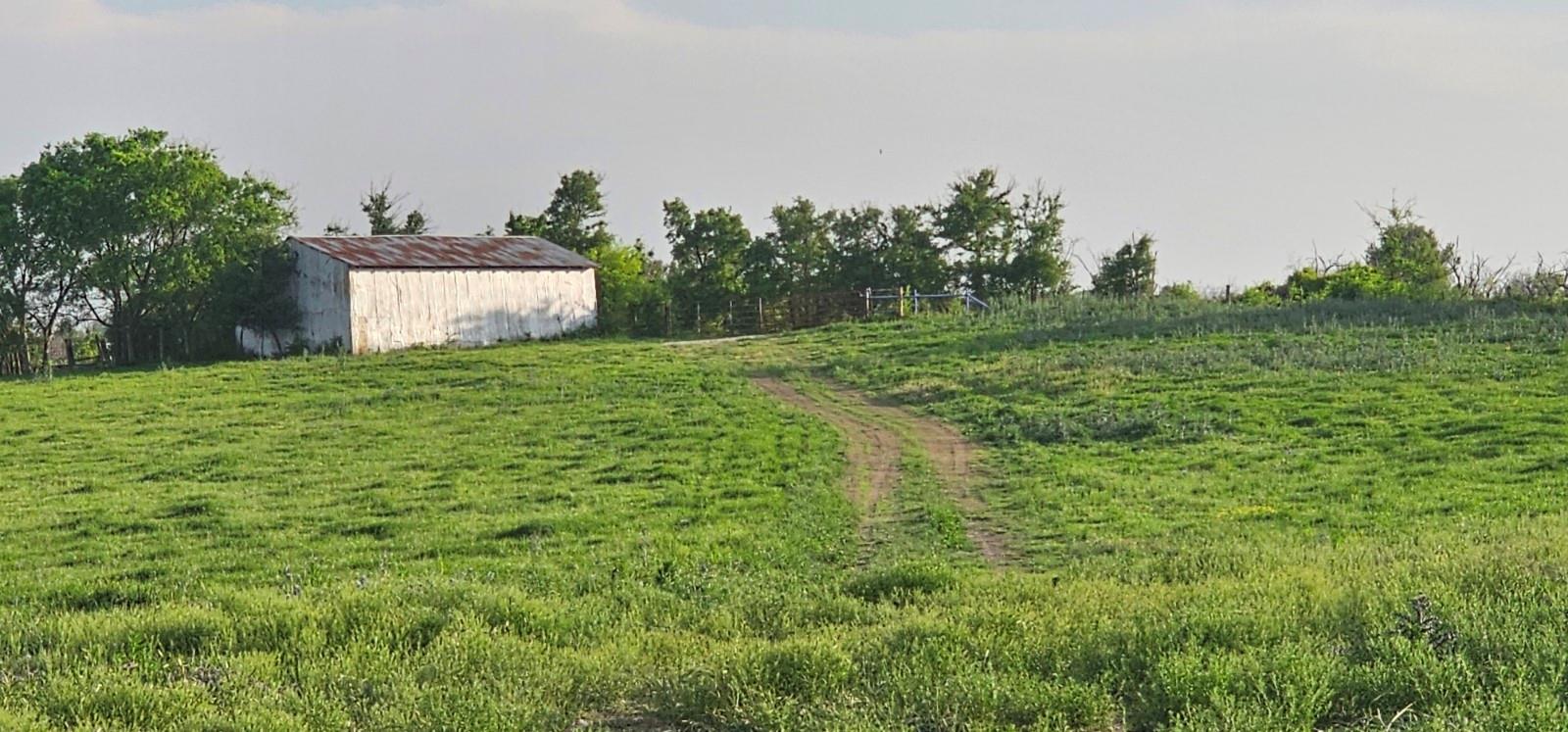 main property photo 26