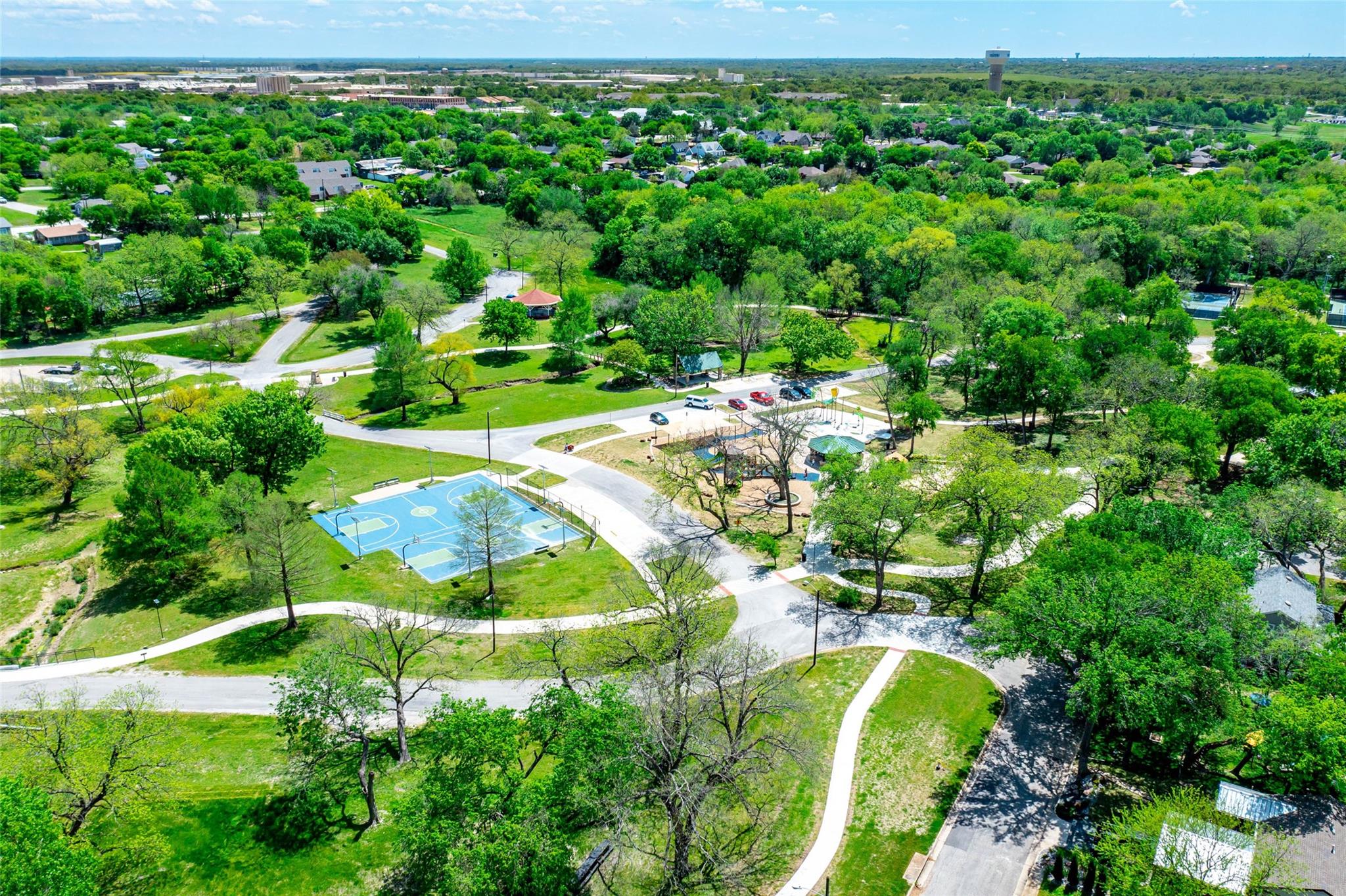 main property photo 11