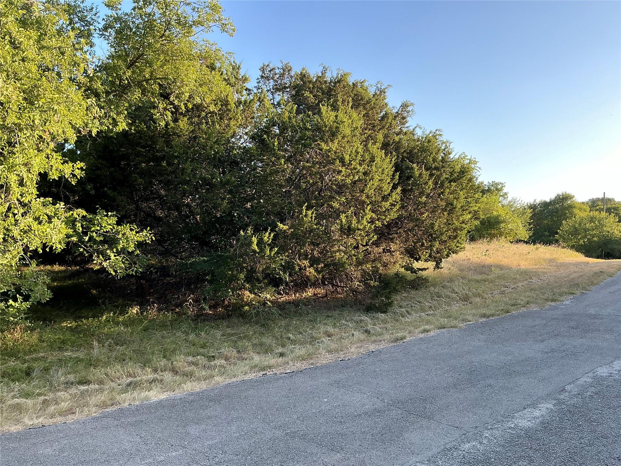 main property photo 11
