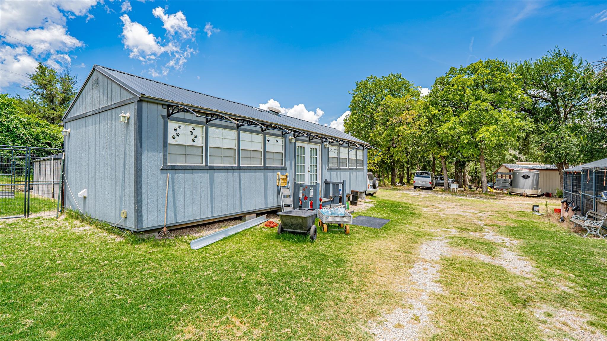 main property photo 36
