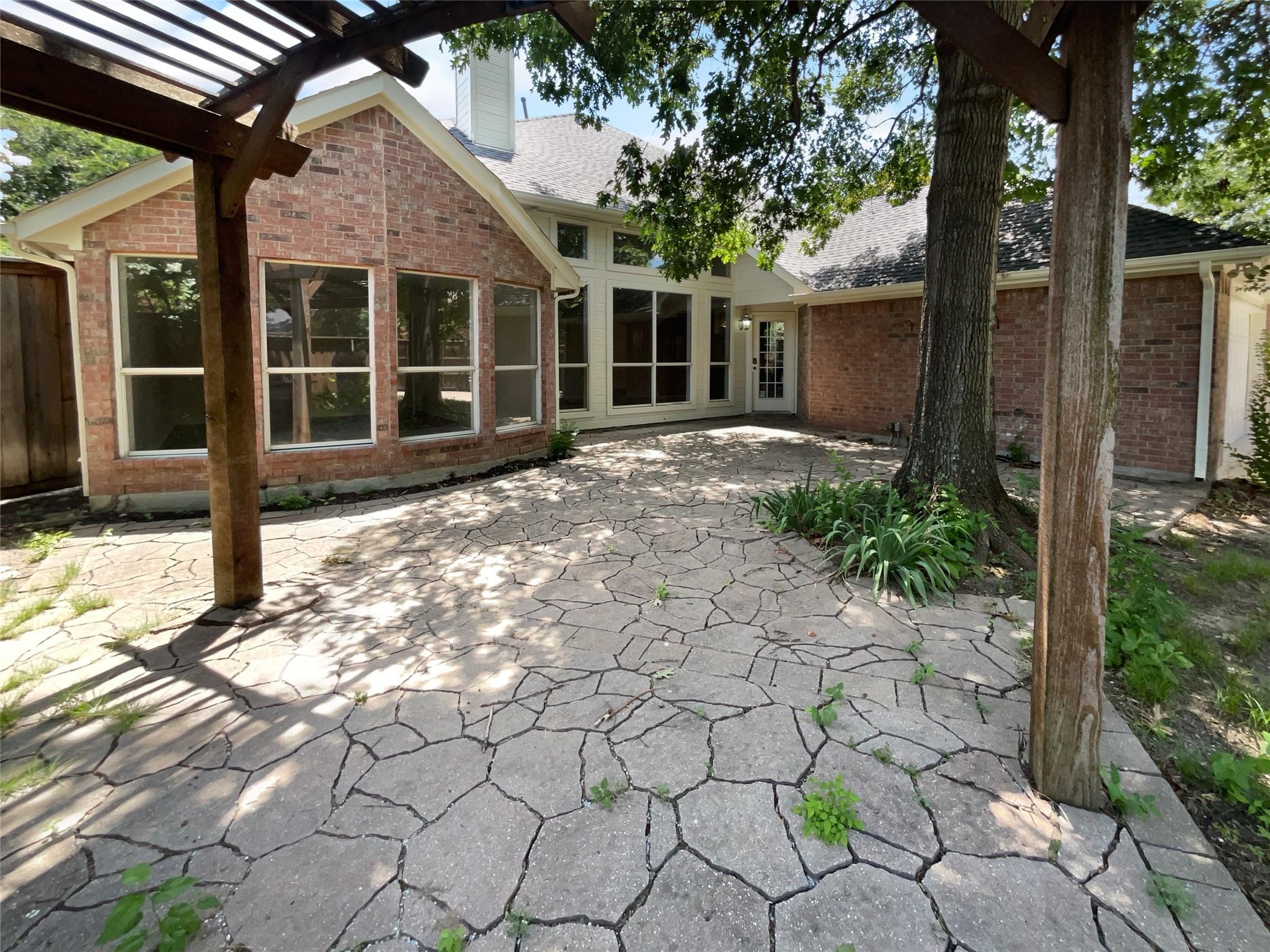 main property photo 7