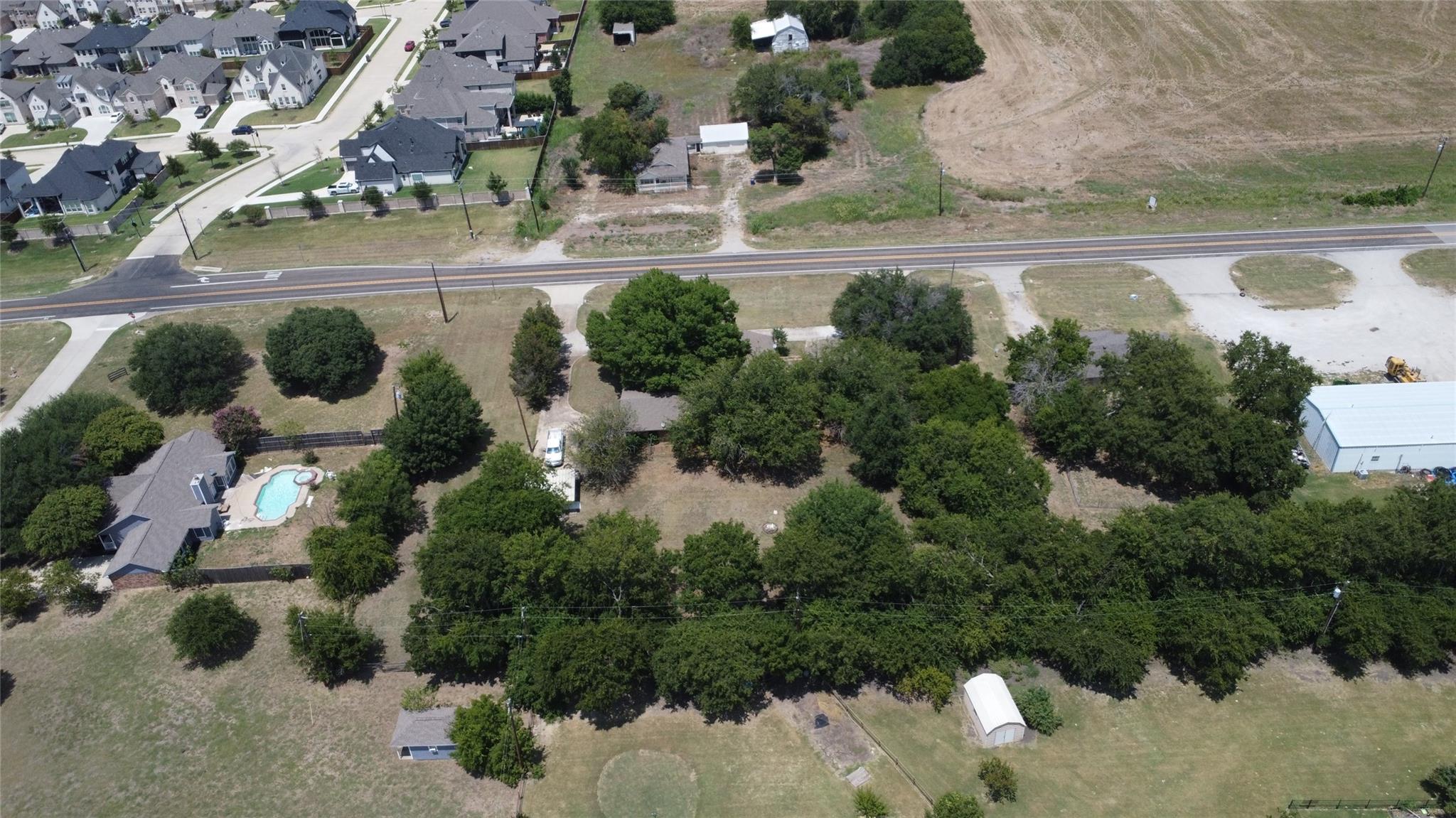 main property photo 3