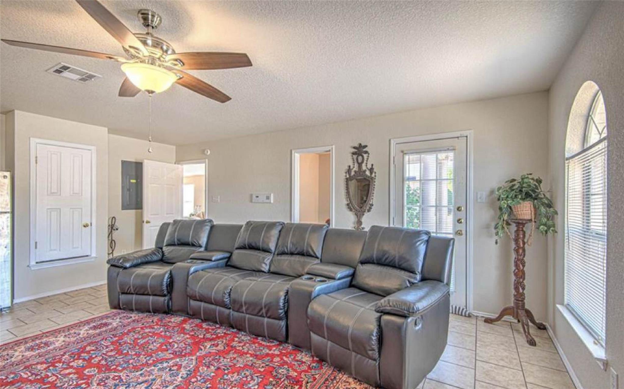 property viewer photo 25