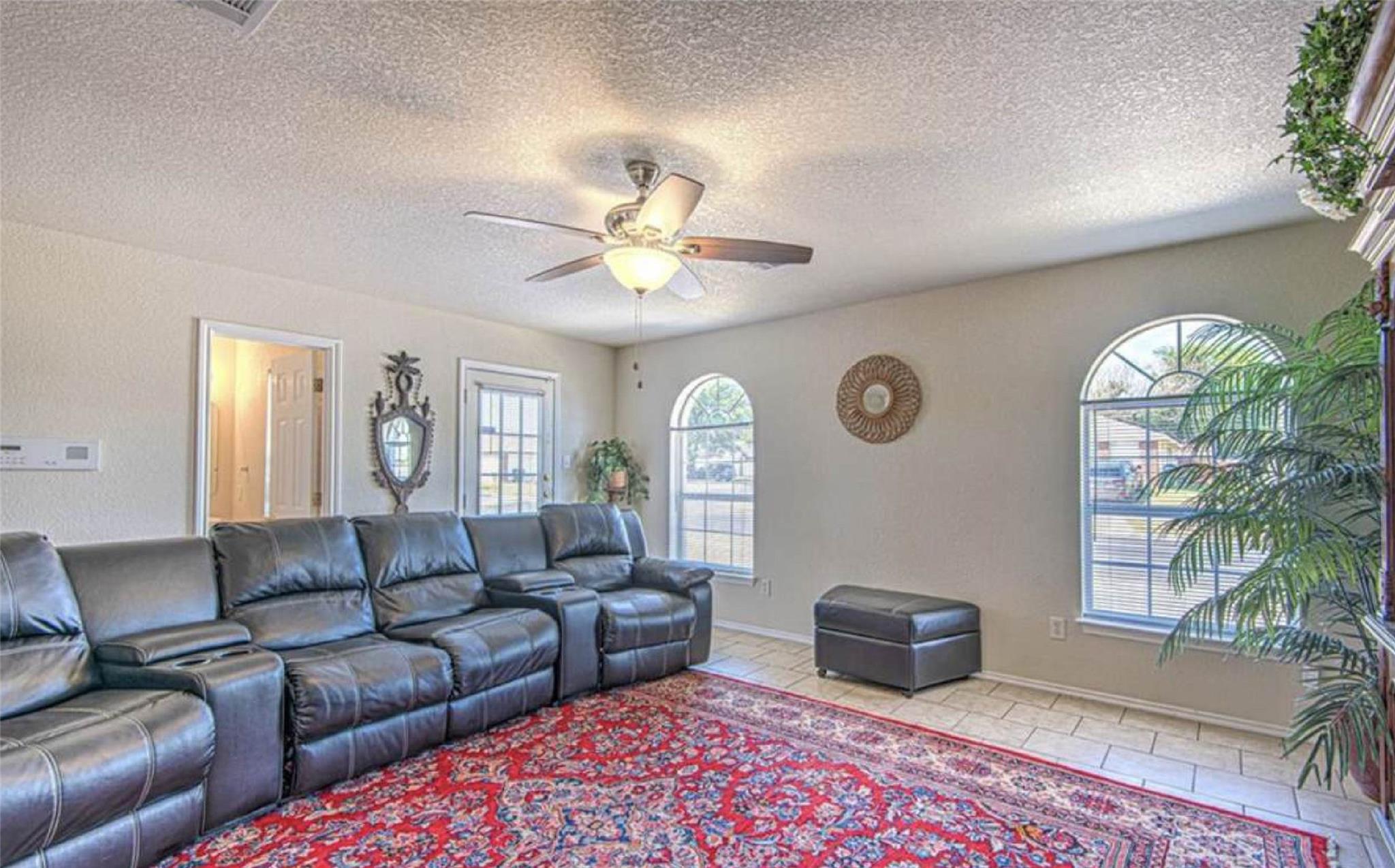 property viewer photo 26