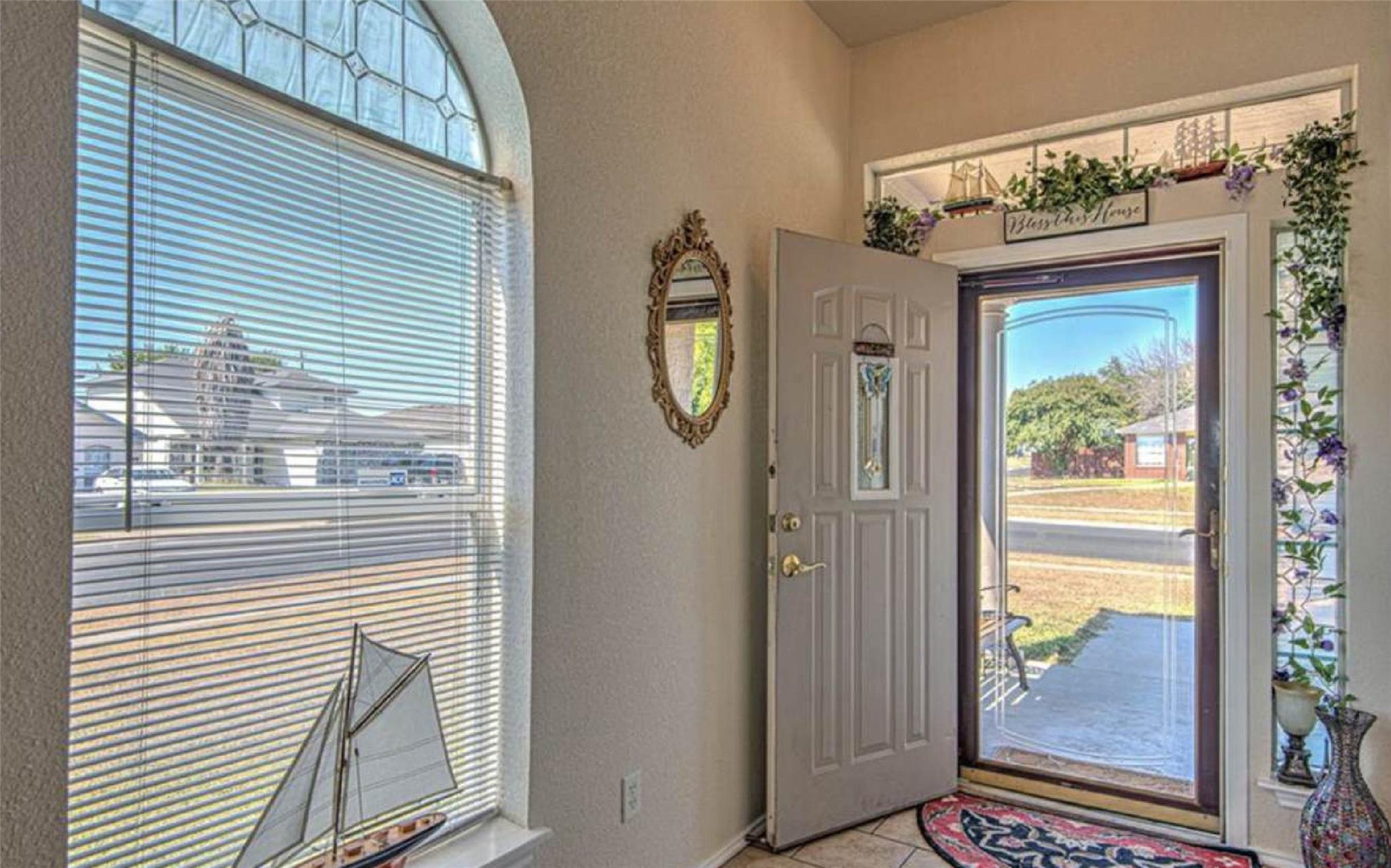 property viewer photo 9
