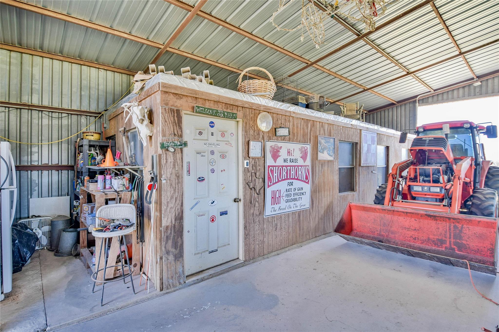main property photo 24