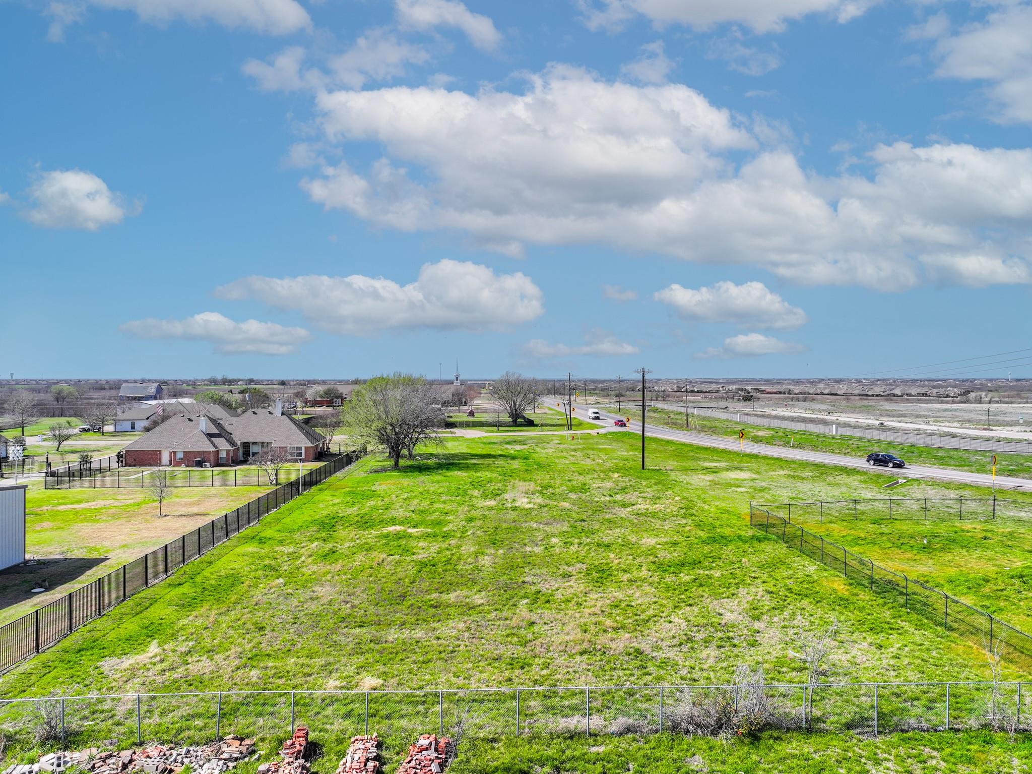 main property photo 12