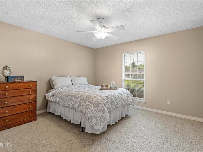 property viewer photo 16