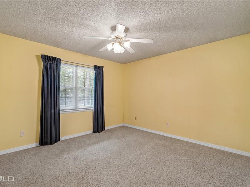 property viewer photo 18
