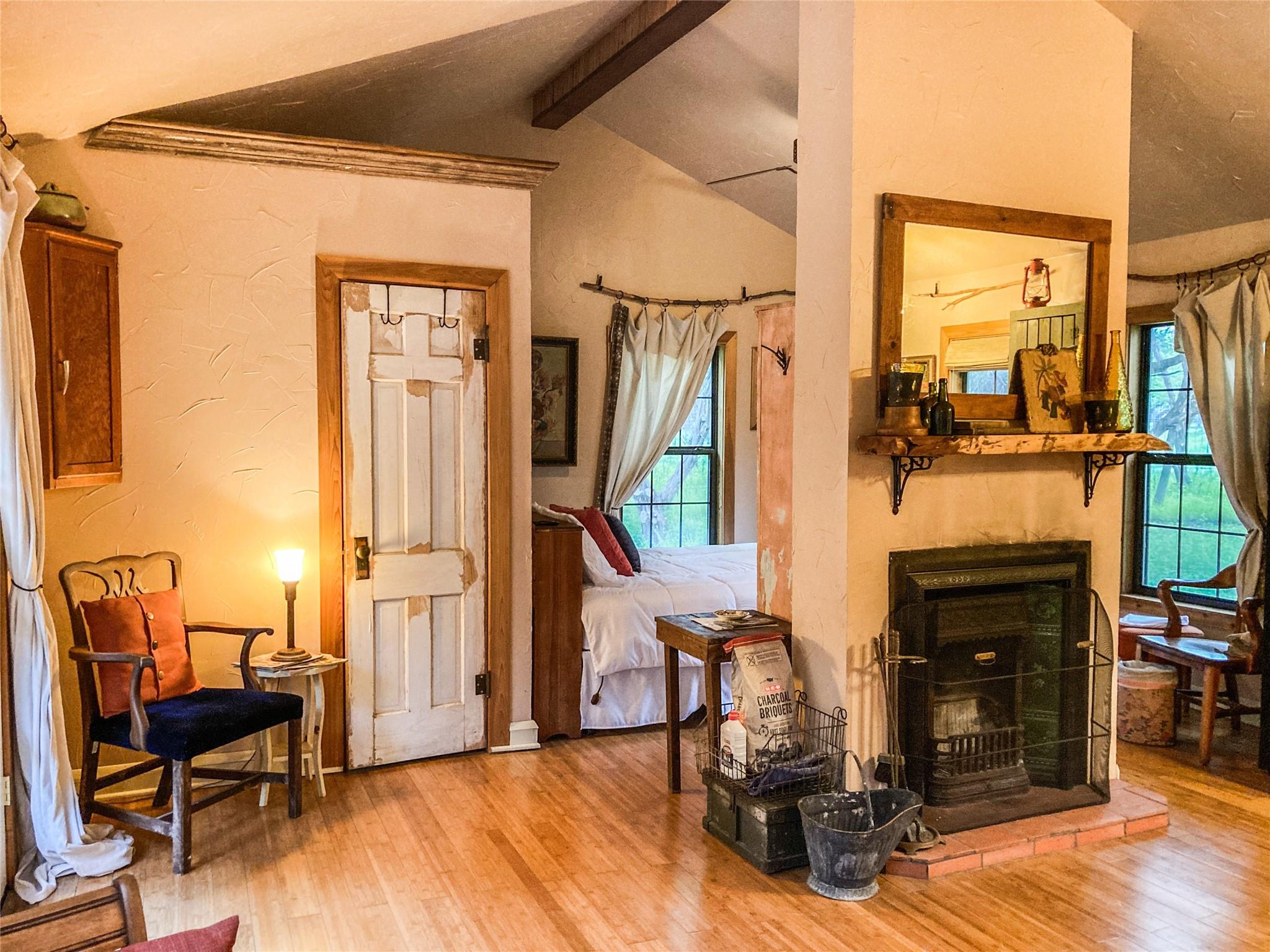 main property photo 19