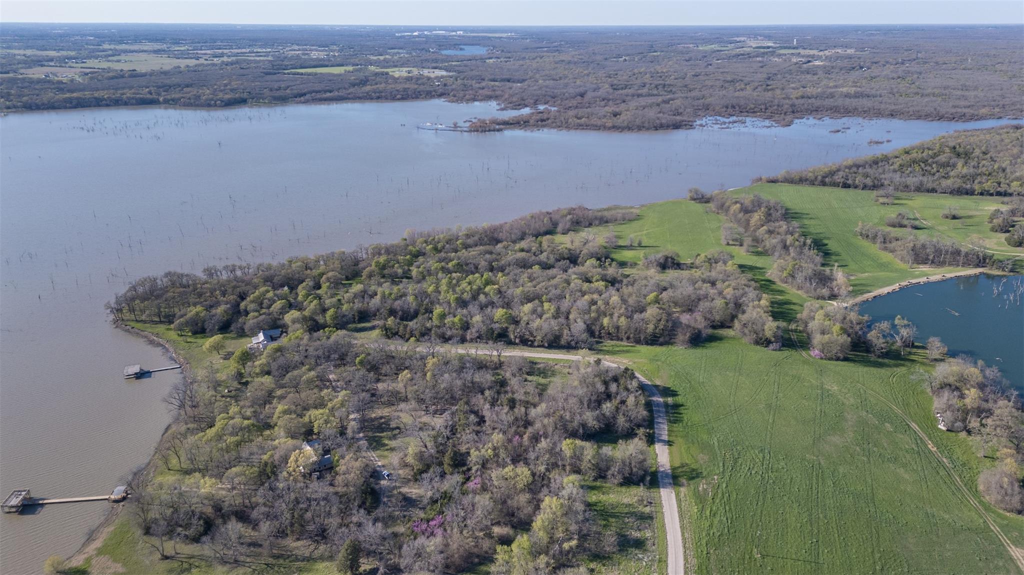 main property photo 20