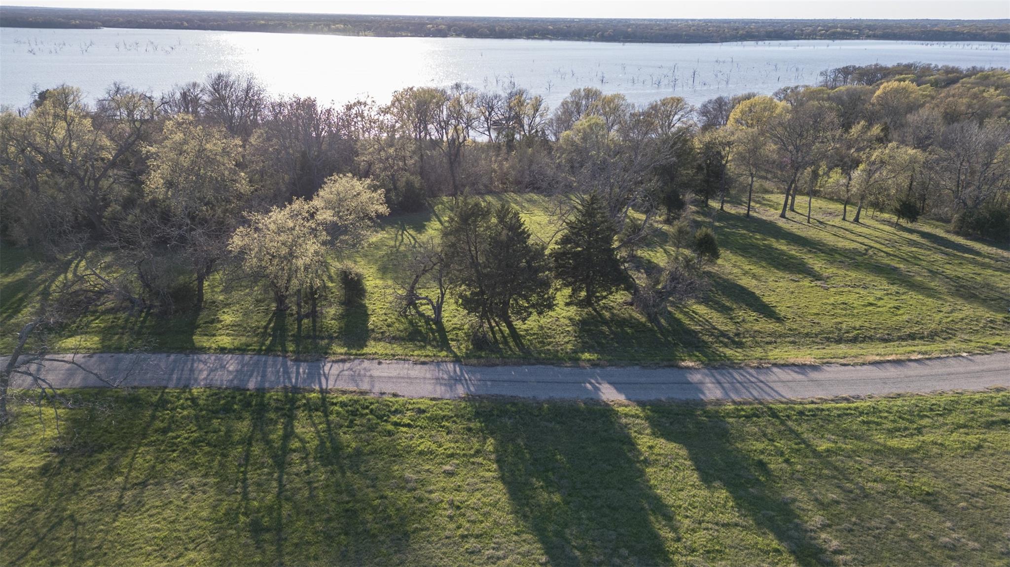 main property photo 23