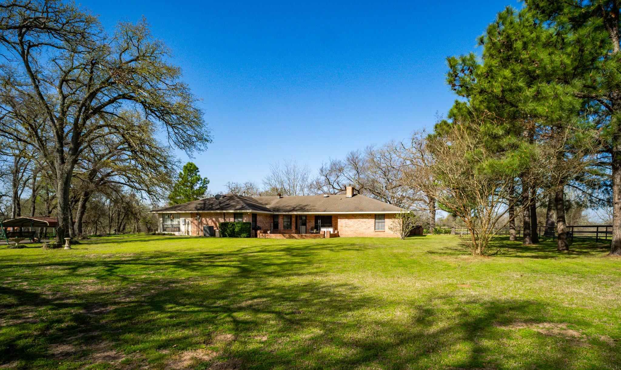 main property photo 13