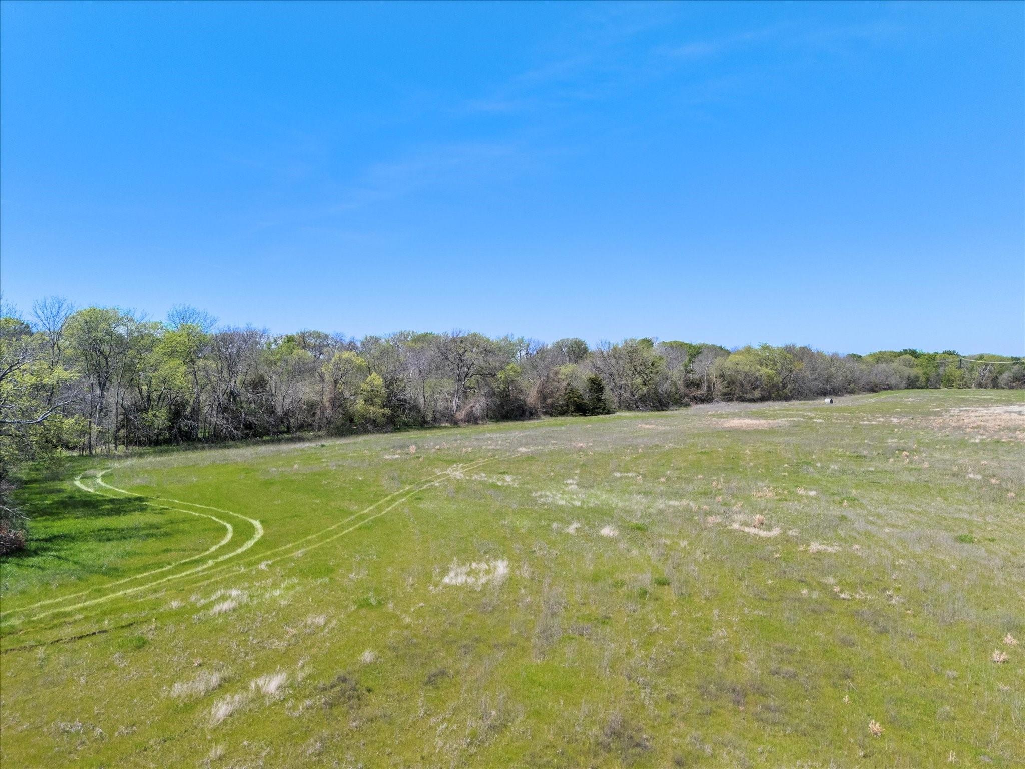 main property photo 11