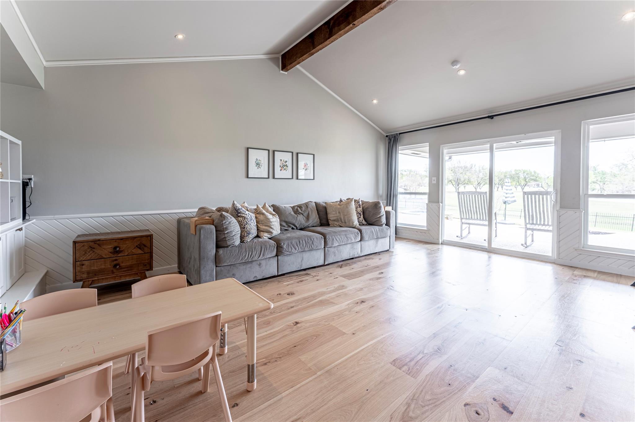 property viewer photo 31