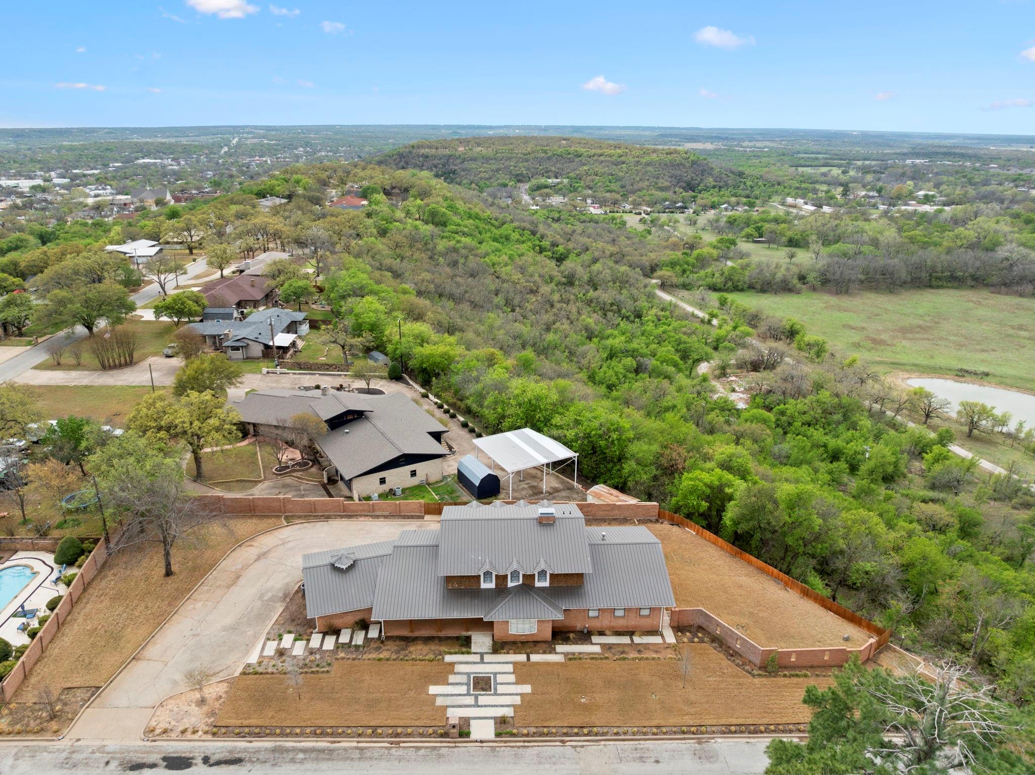 main property photo 39