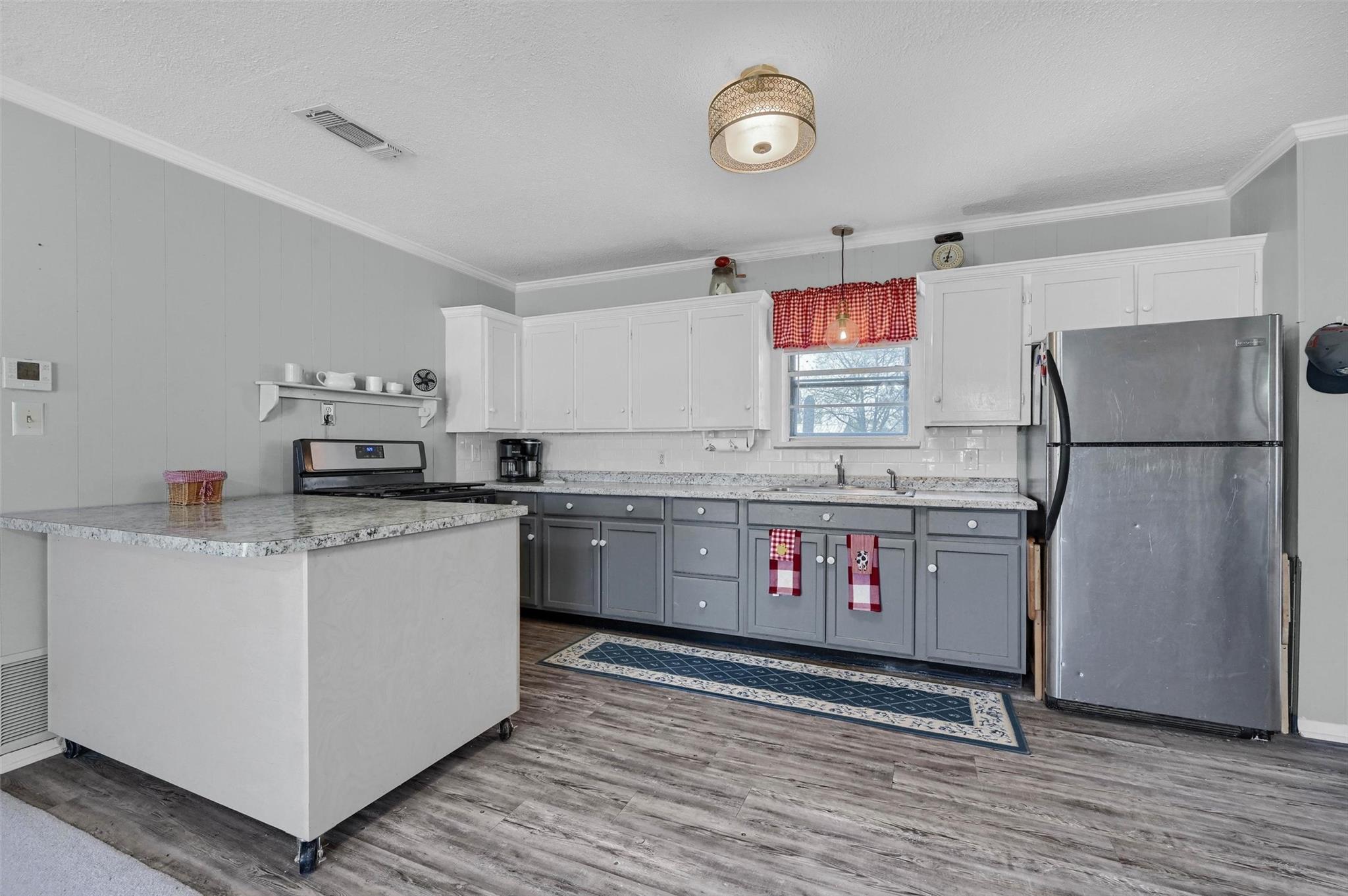 property viewer photo 2