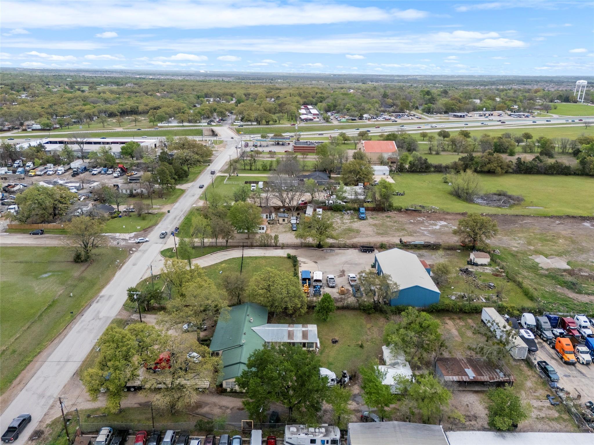 main property photo 7