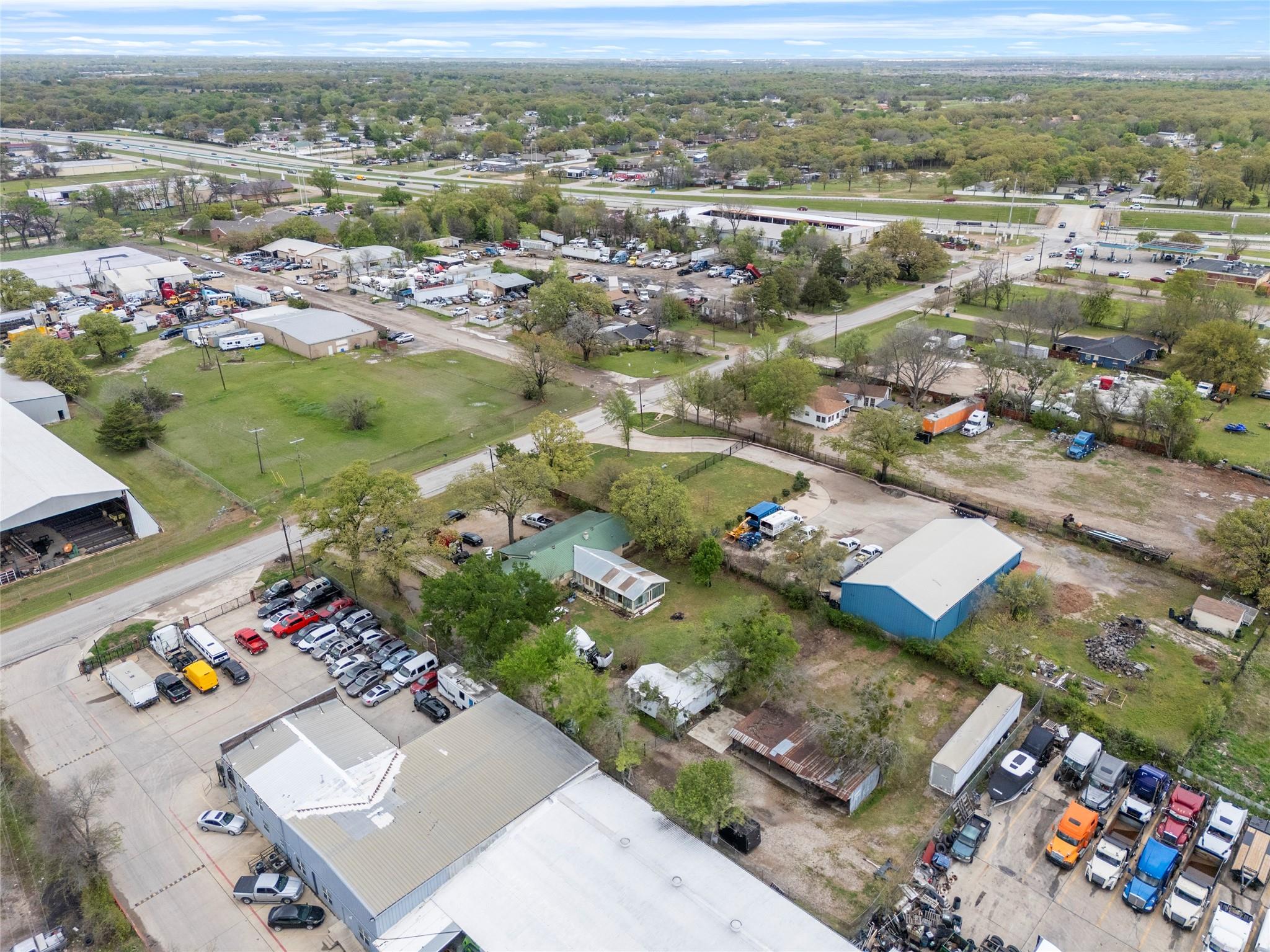 main property photo 8