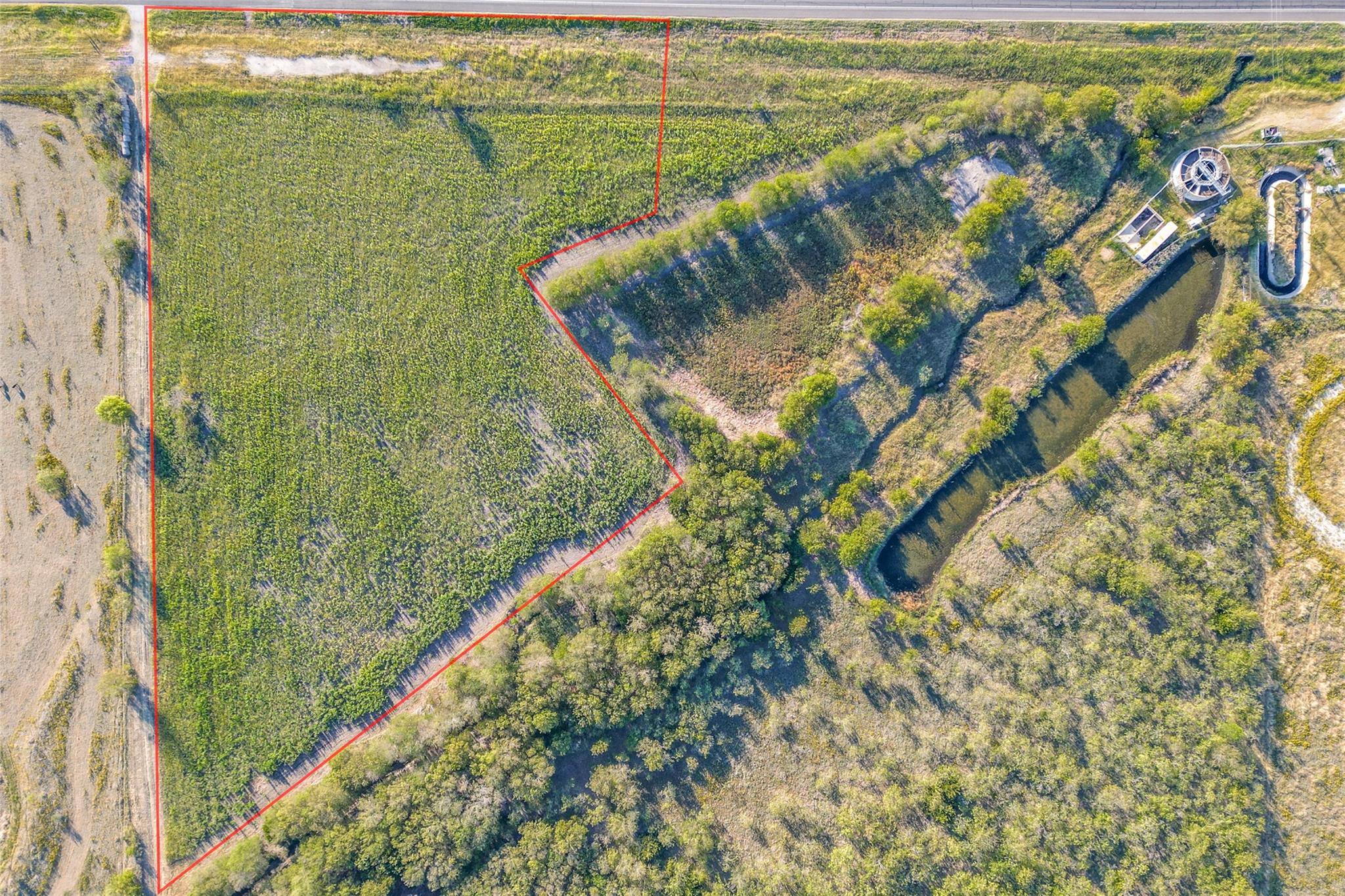 main property photo 4