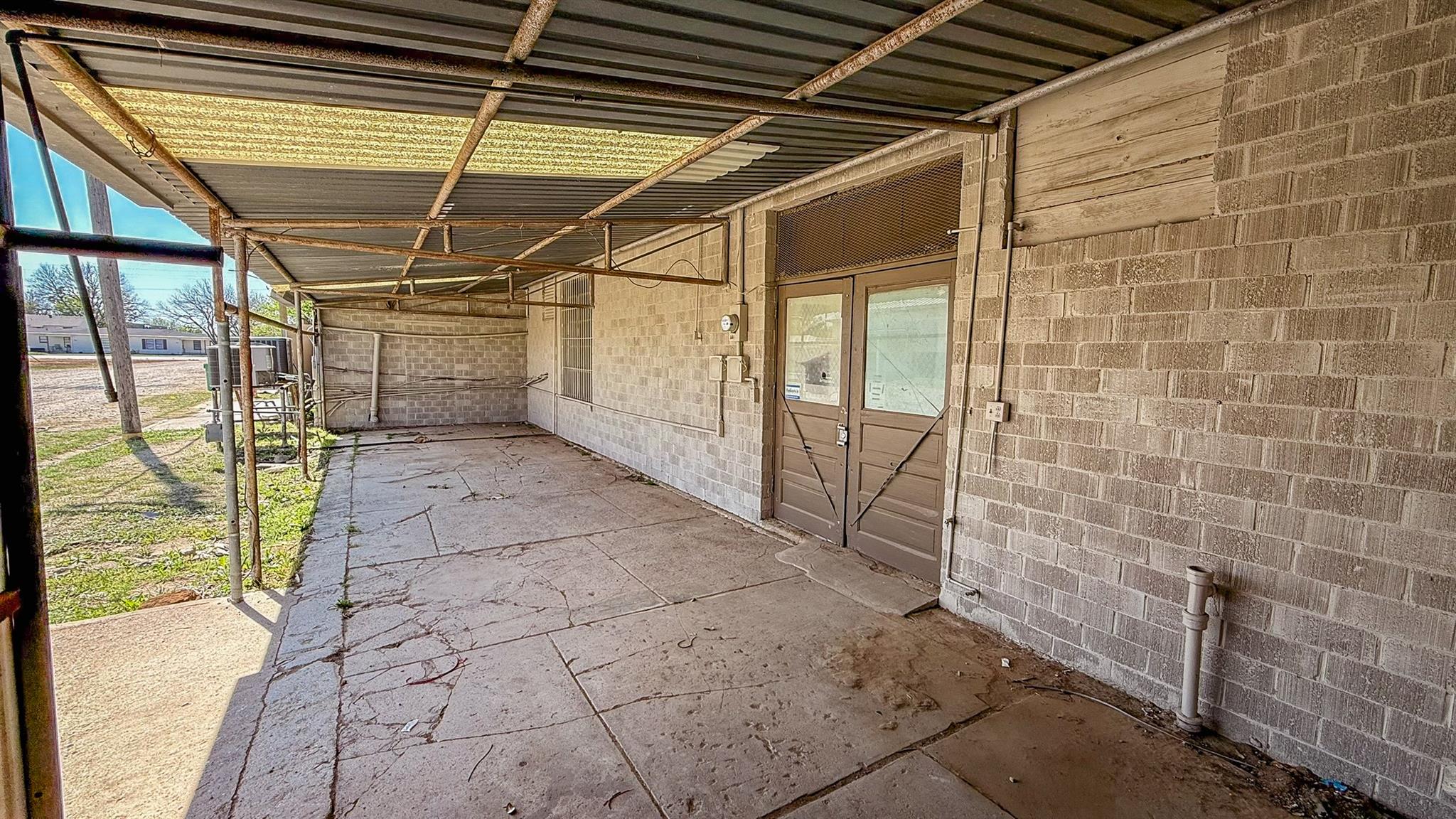 main property photo 15