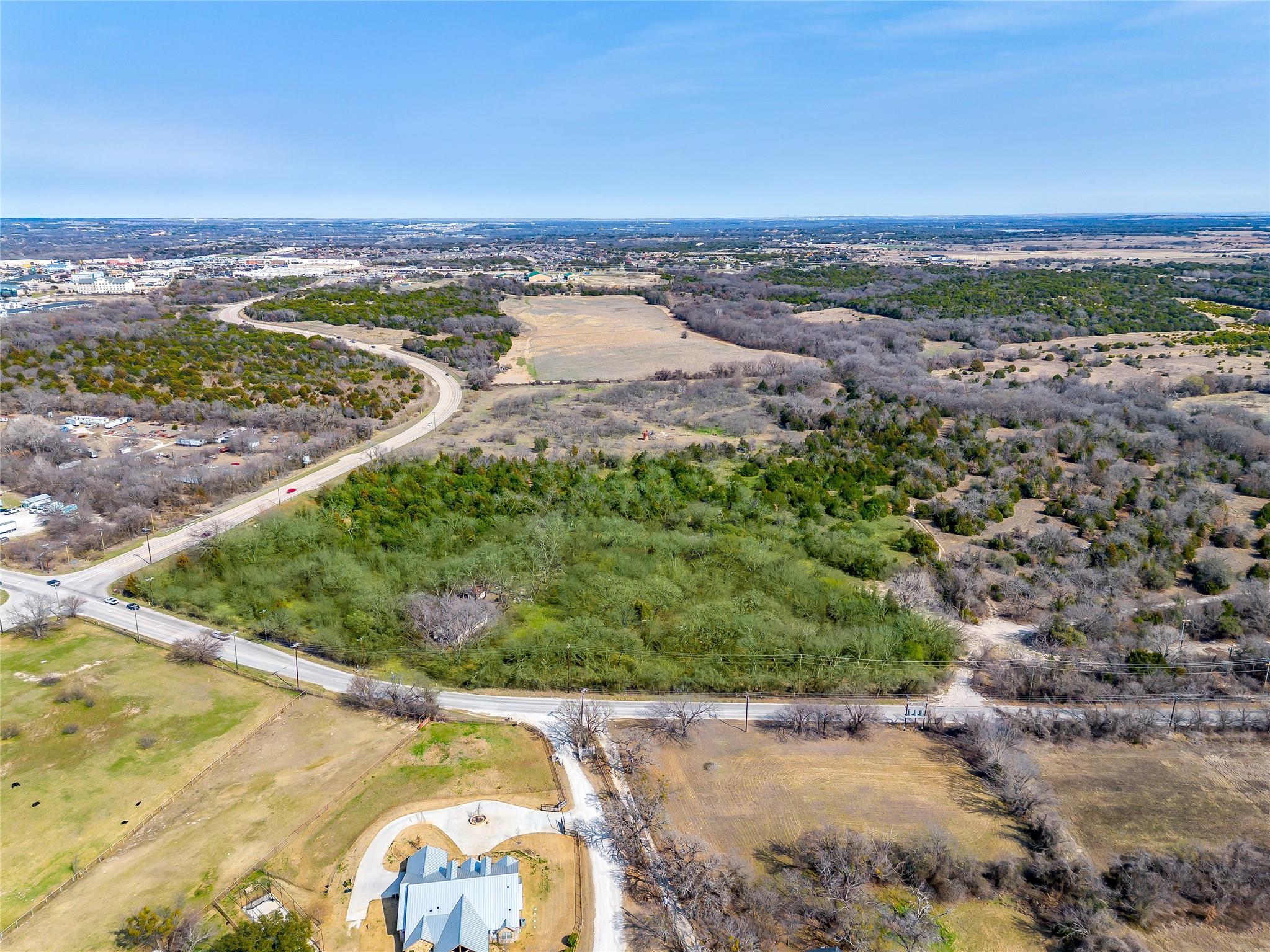 main property photo 7