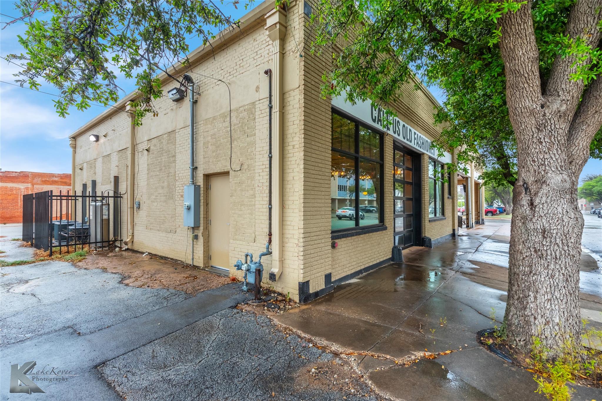 main property photo 7