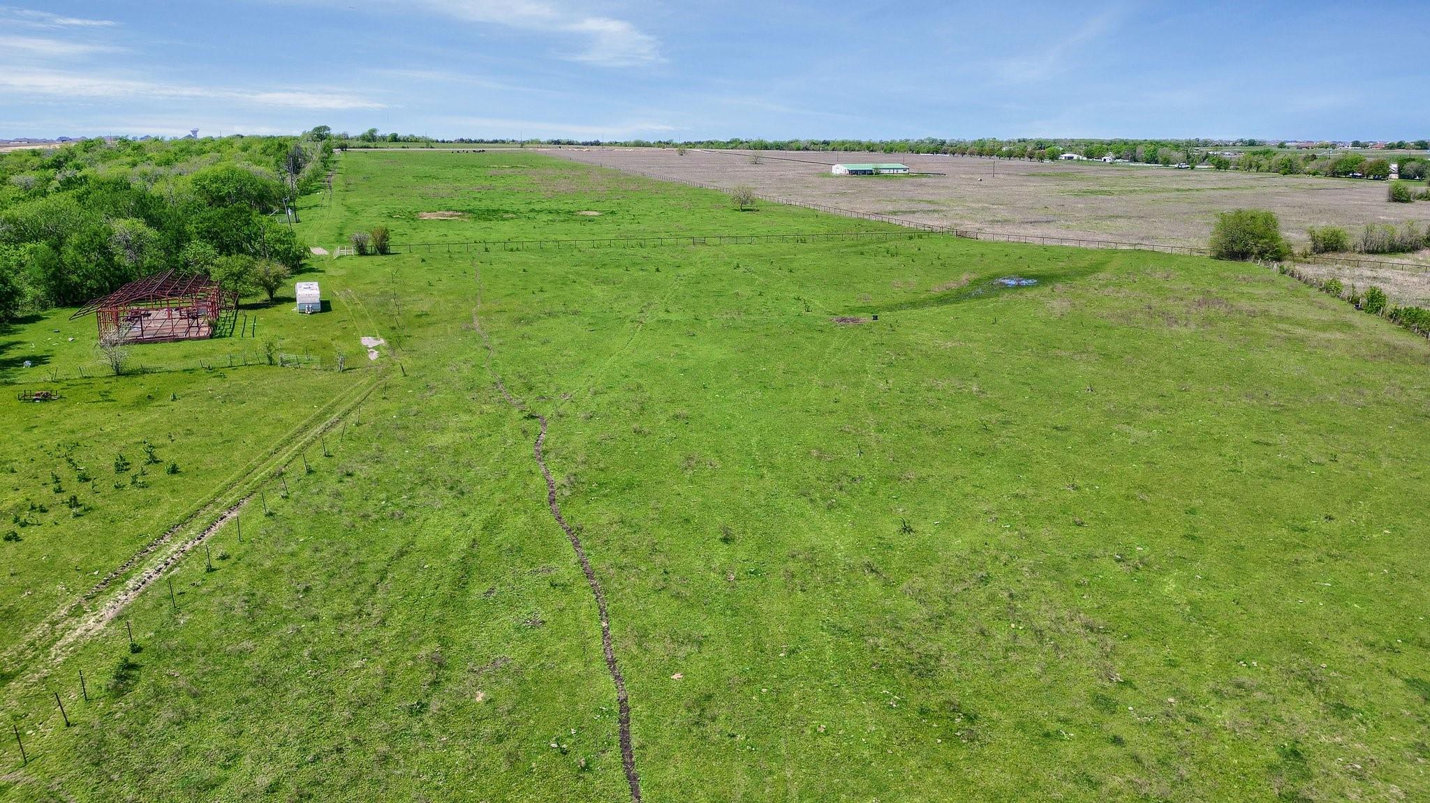 main property photo 24