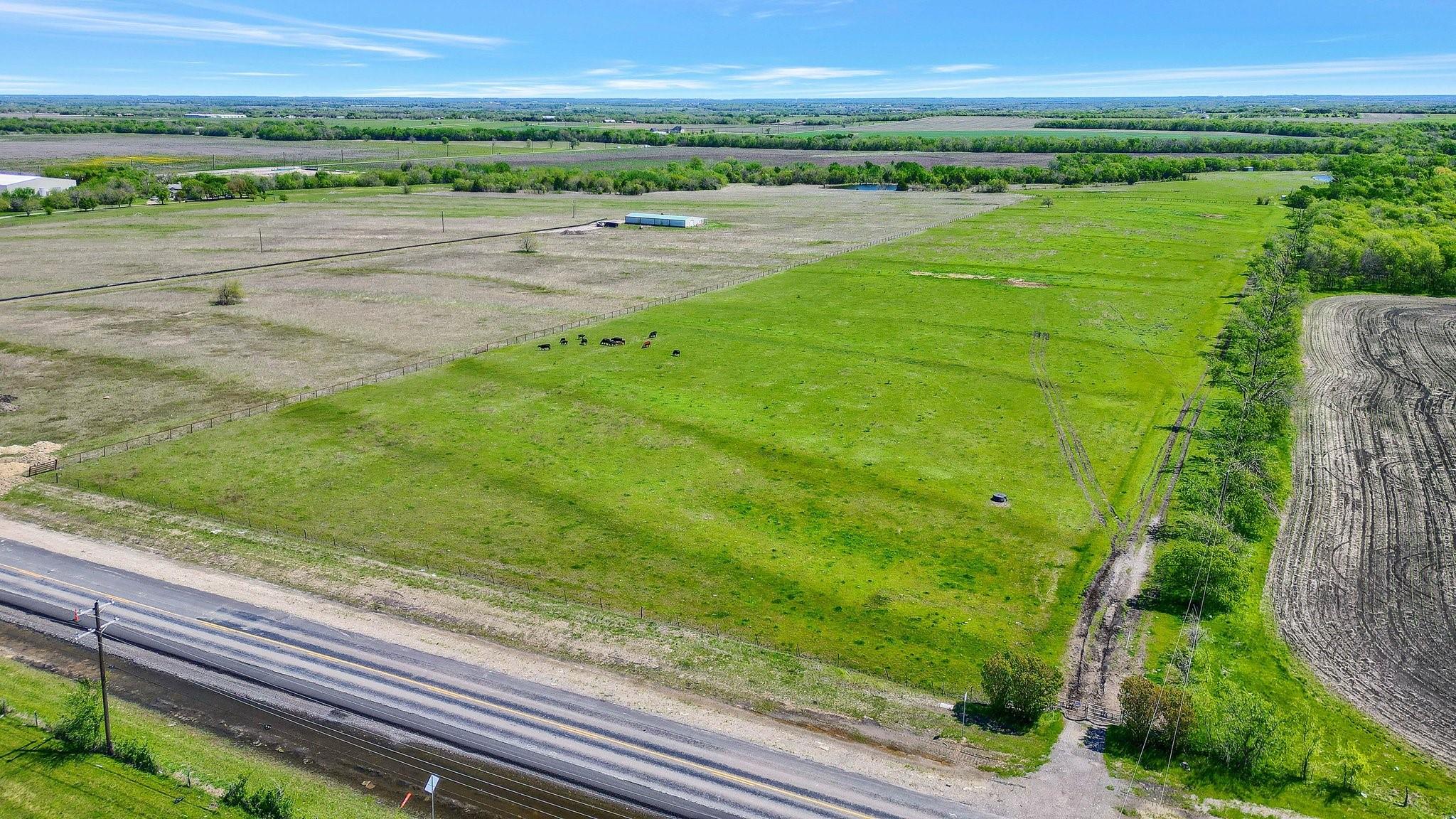 main property photo 5