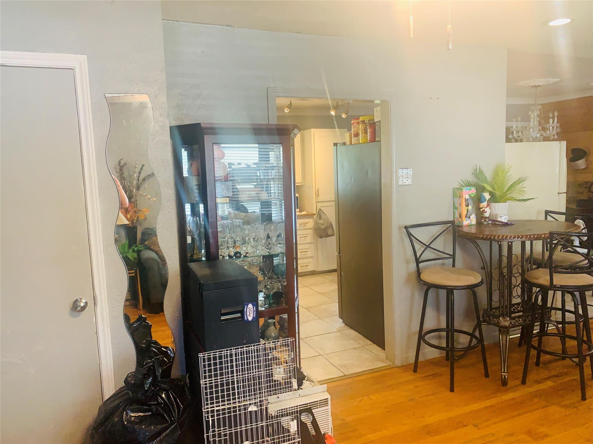 property viewer photo 4
