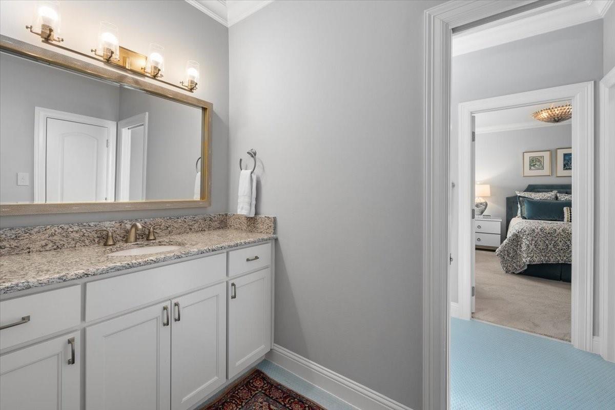 property viewer photo 26