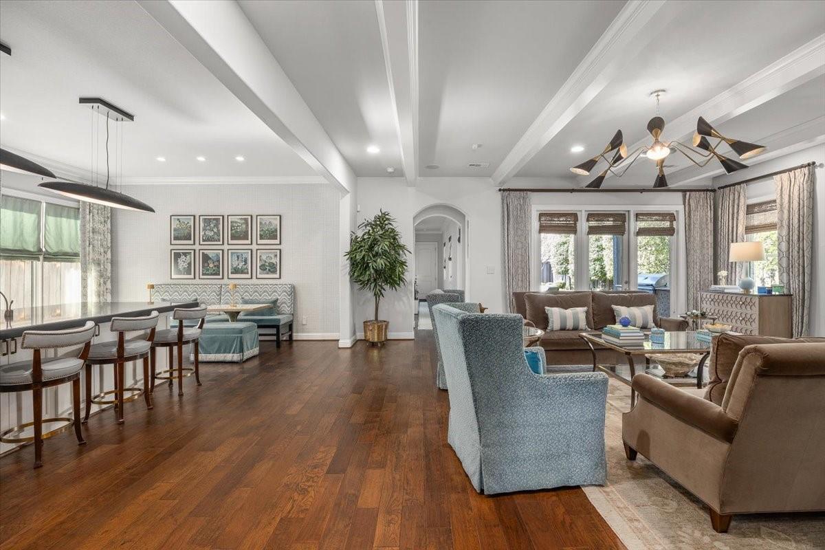 property viewer photo 7