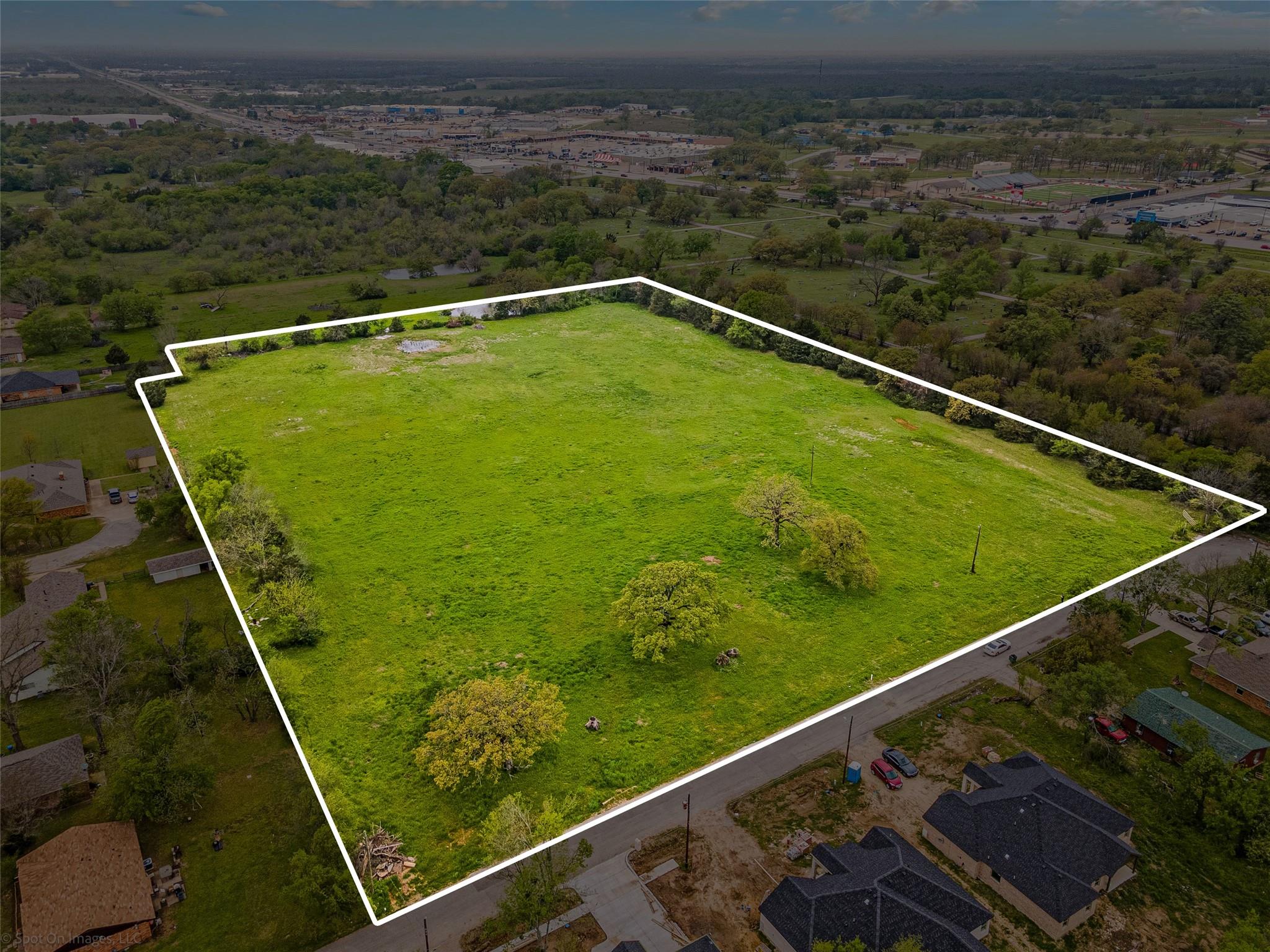 main property photo 3