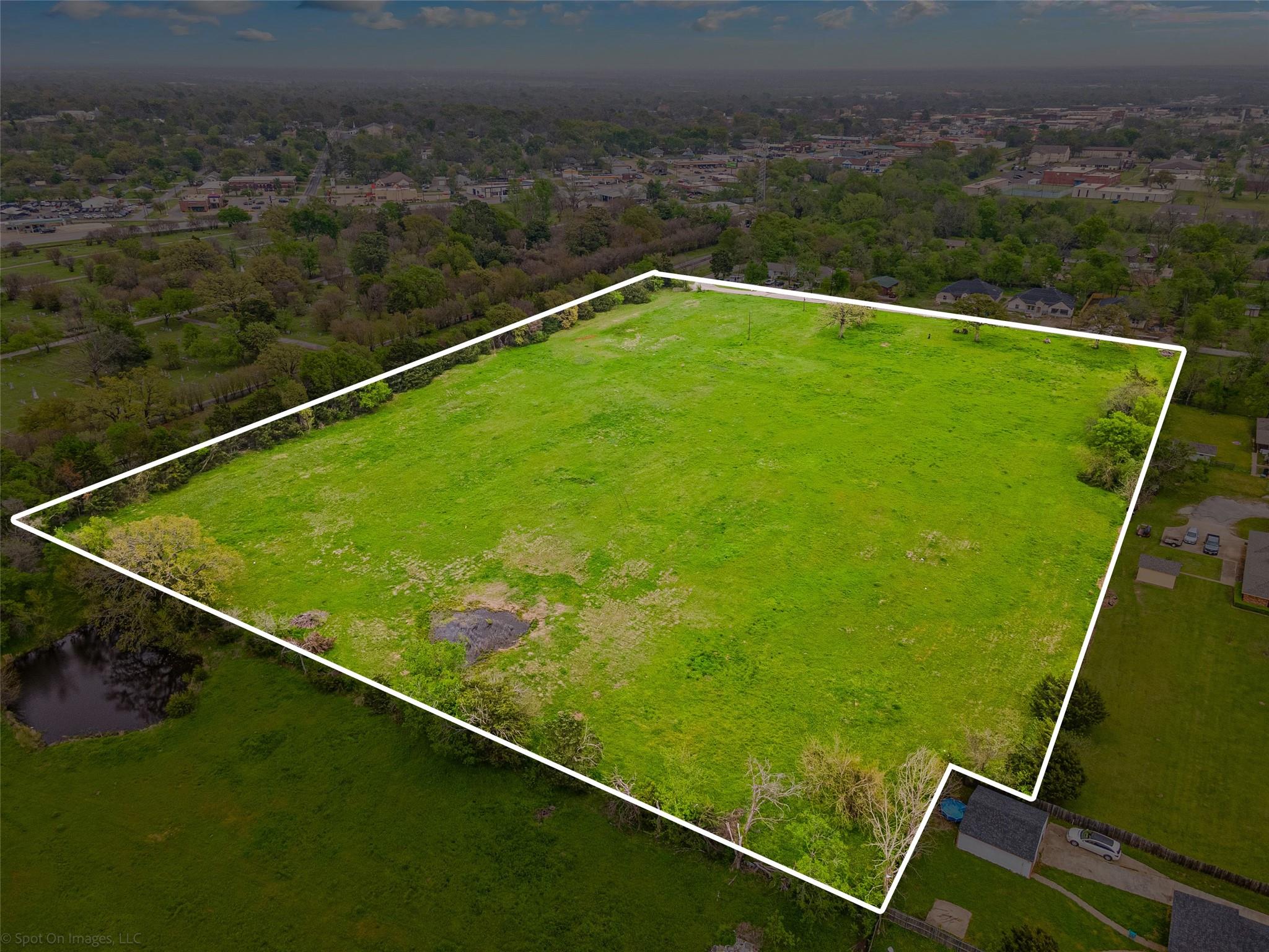 main property photo 9