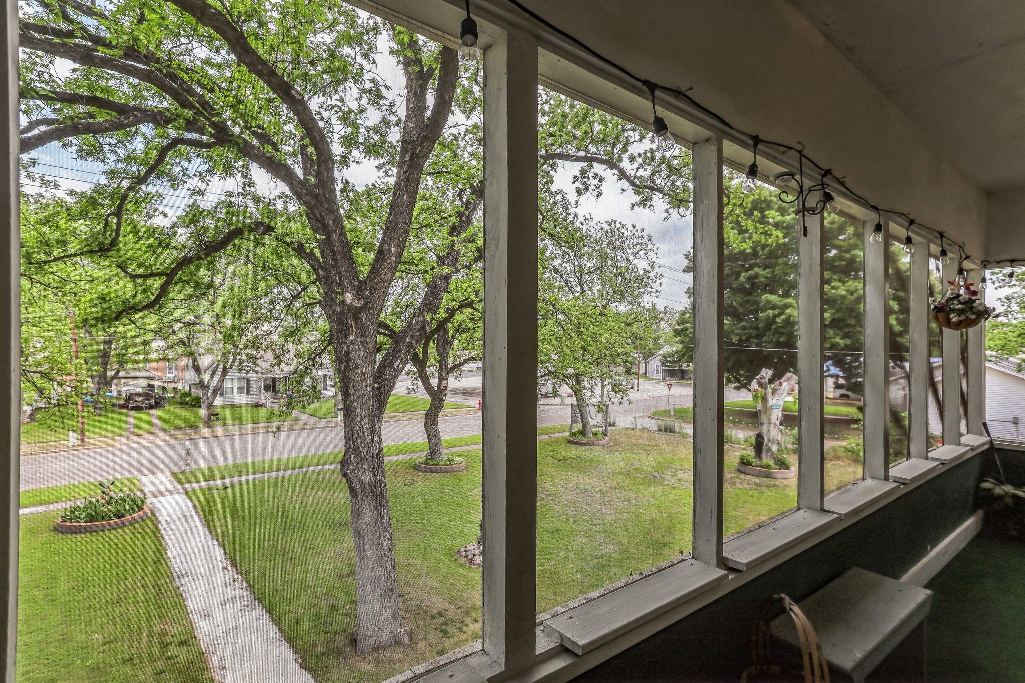 main property photo 29