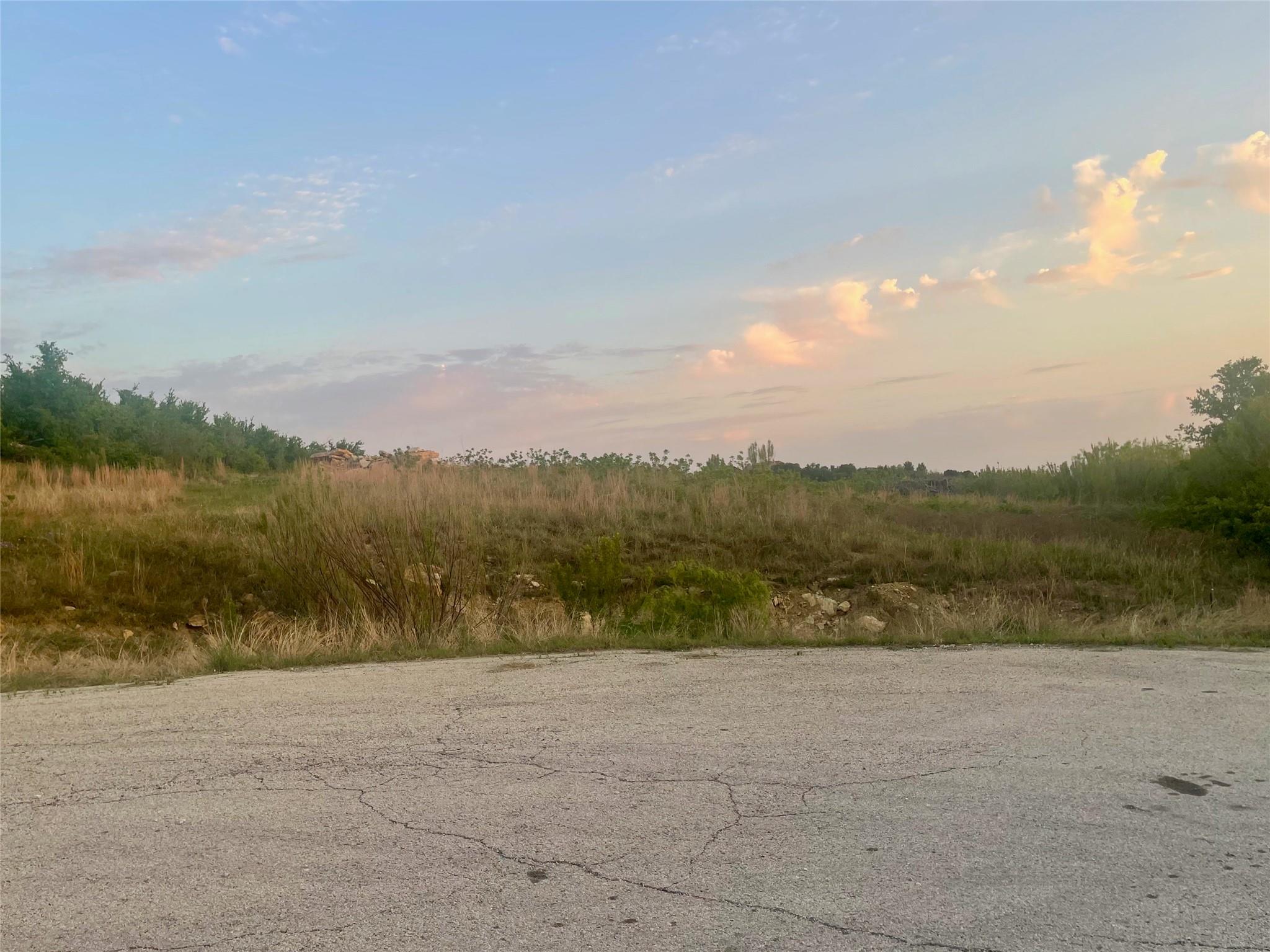 main property photo 19