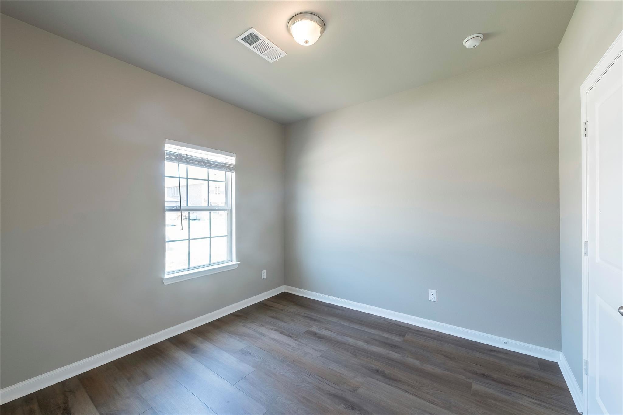 property viewer photo 9