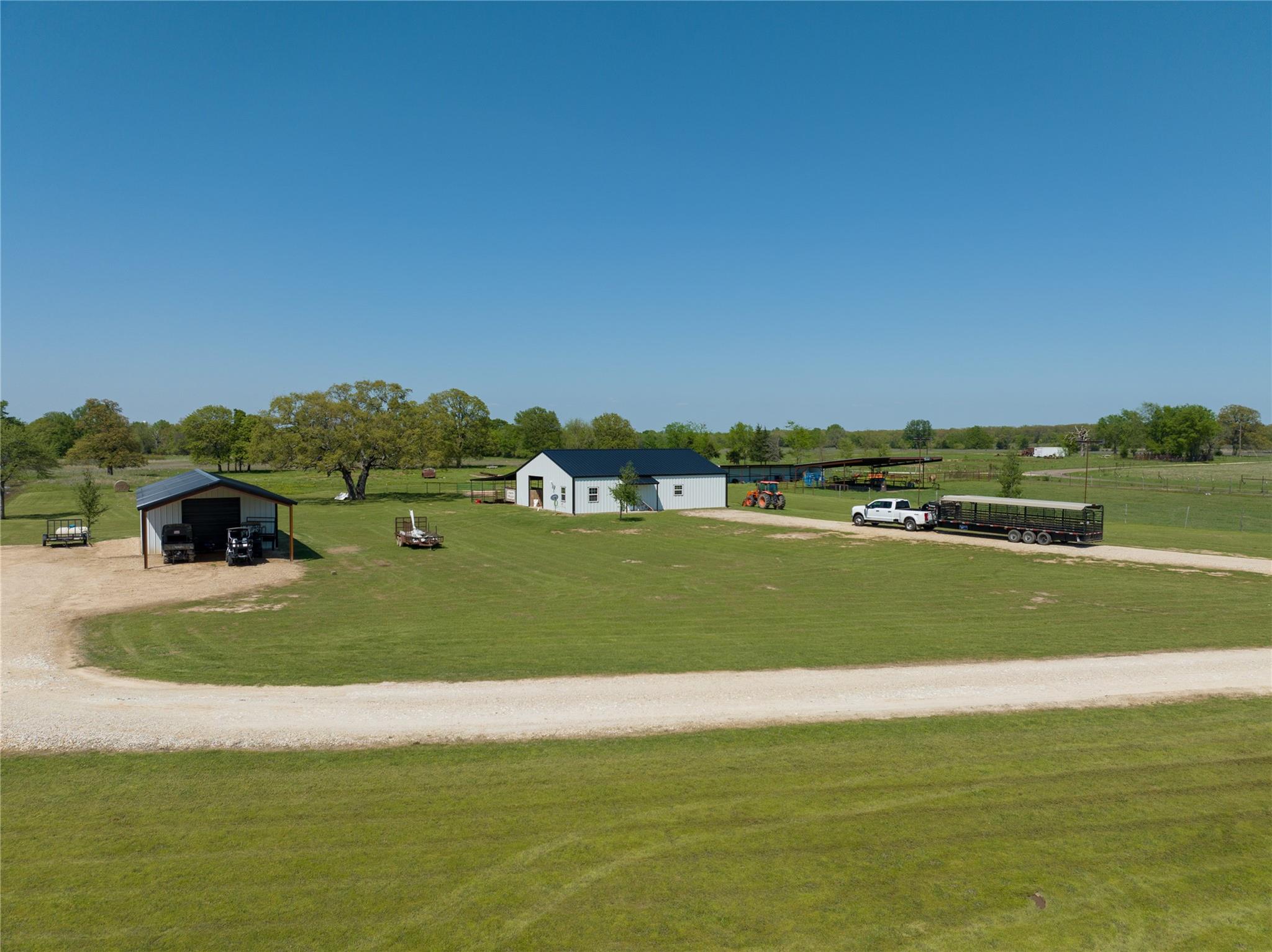 main property photo 29