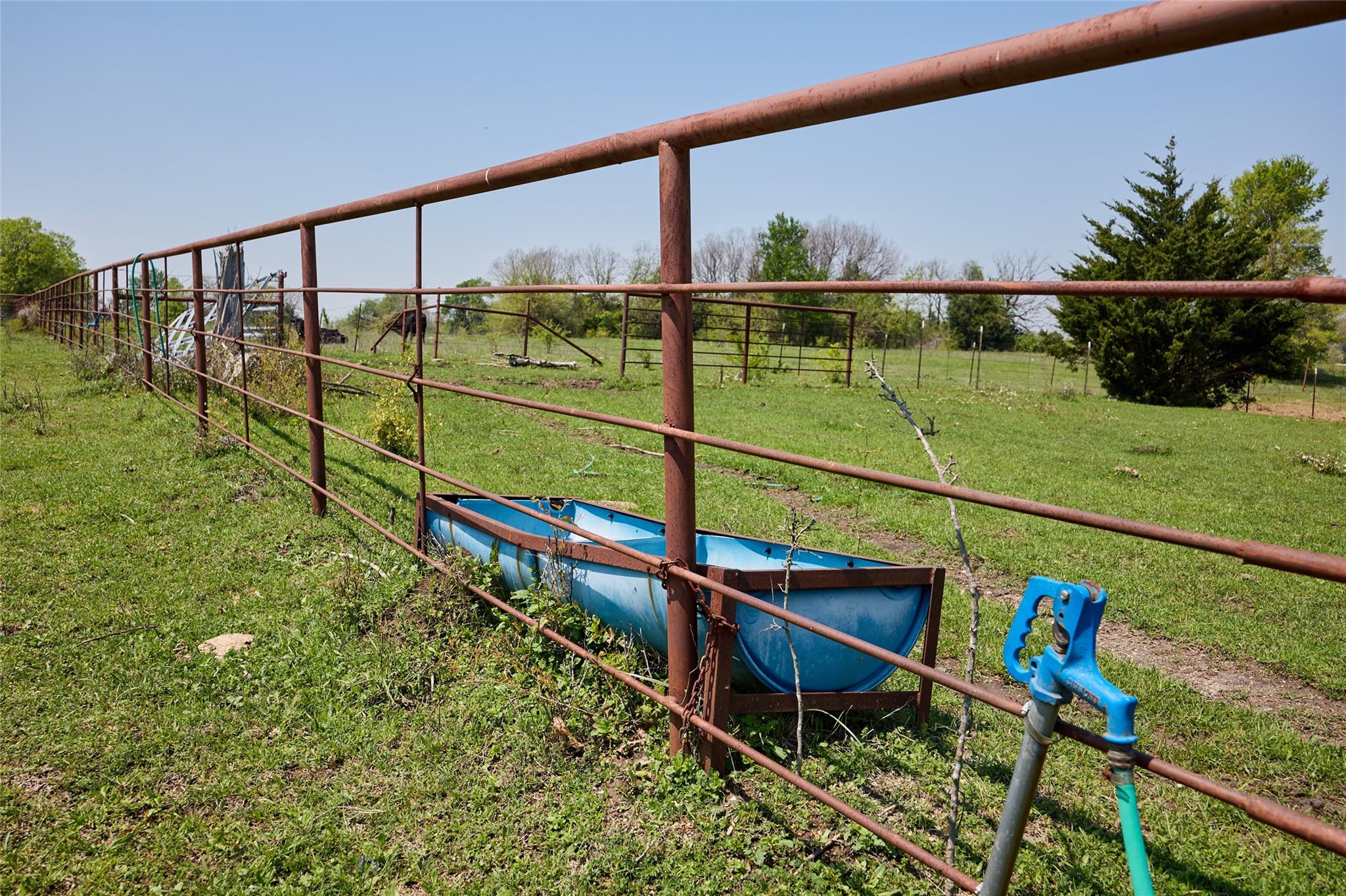 main property photo 17