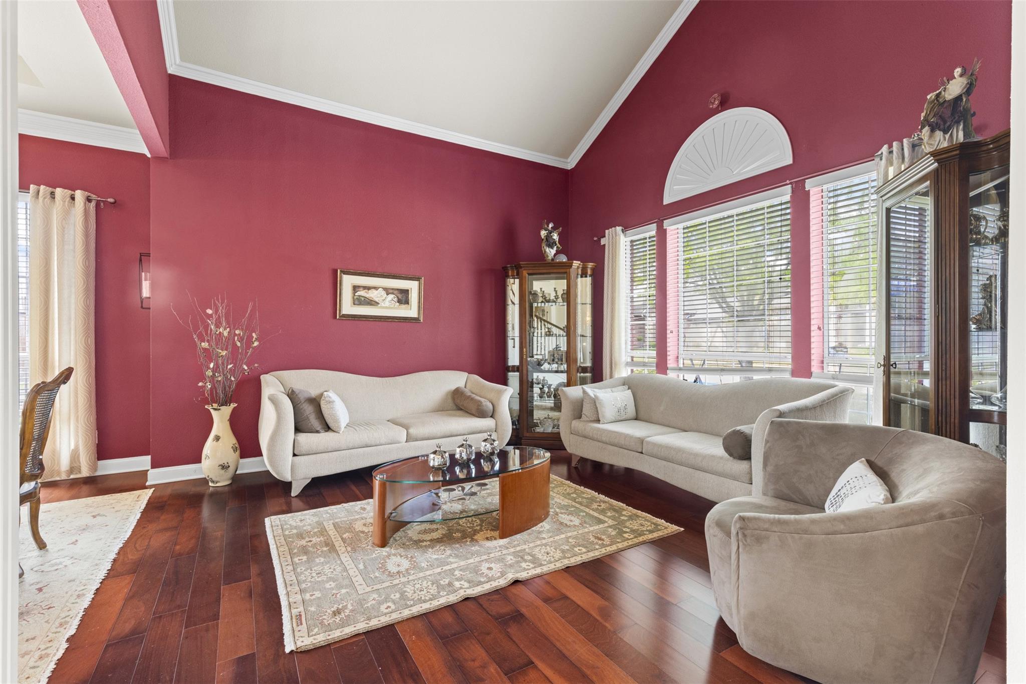 property viewer photo 13