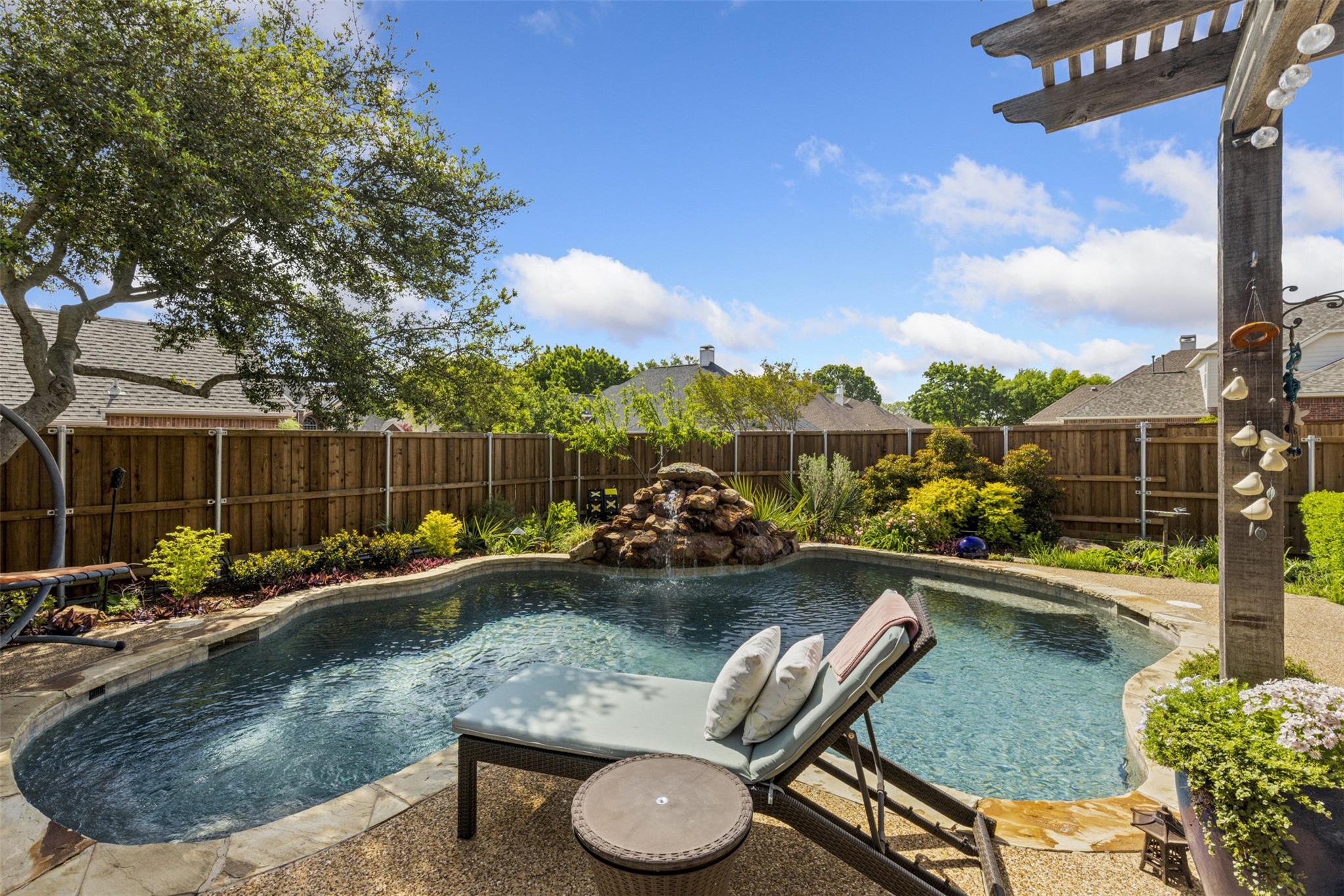 property viewer photo 2